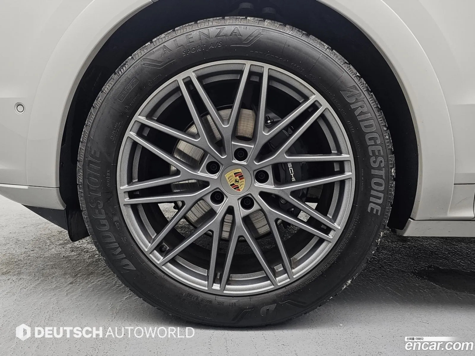 Porsche Cayenne 2024 — 16