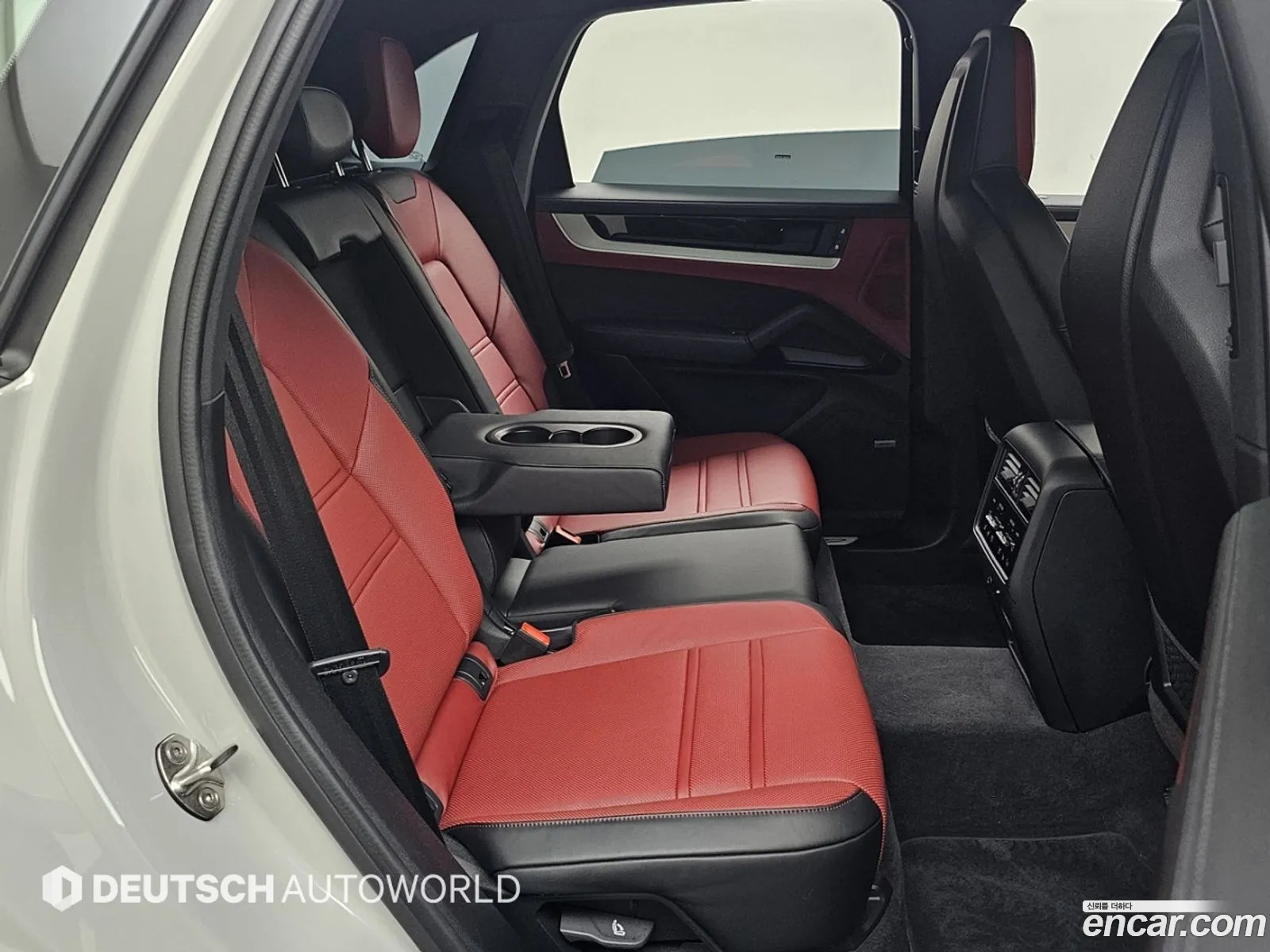 Porsche Cayenne 2024 — 18