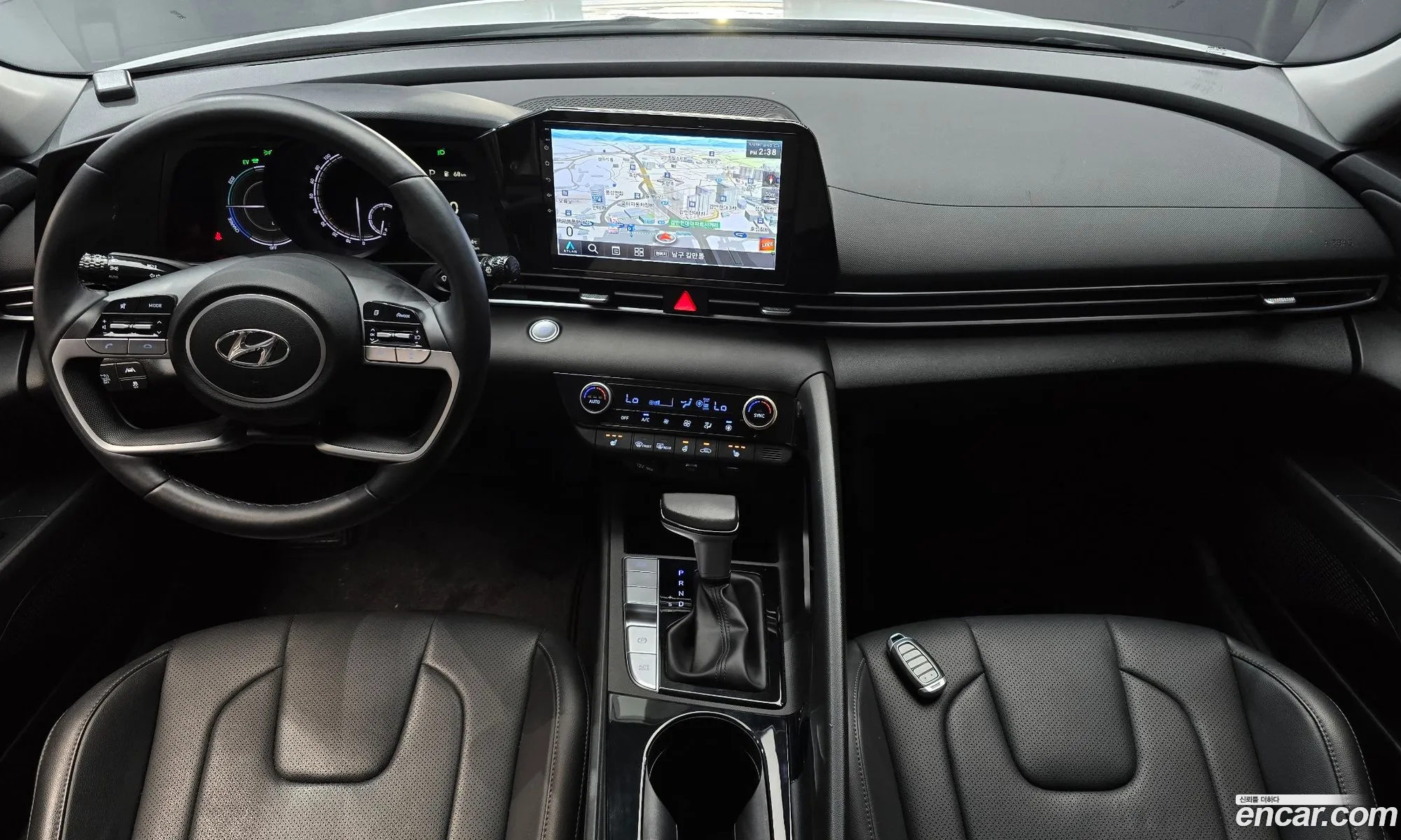 Hyundai Elantra Hybrid 2023 — 2