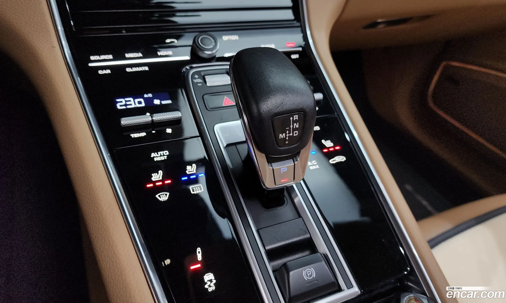 Porsche Panamera 2018 11111111111111111 — 6