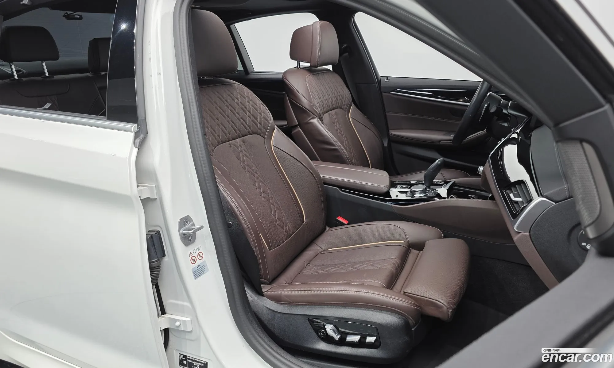 BMW 5 Series 2023 — 2