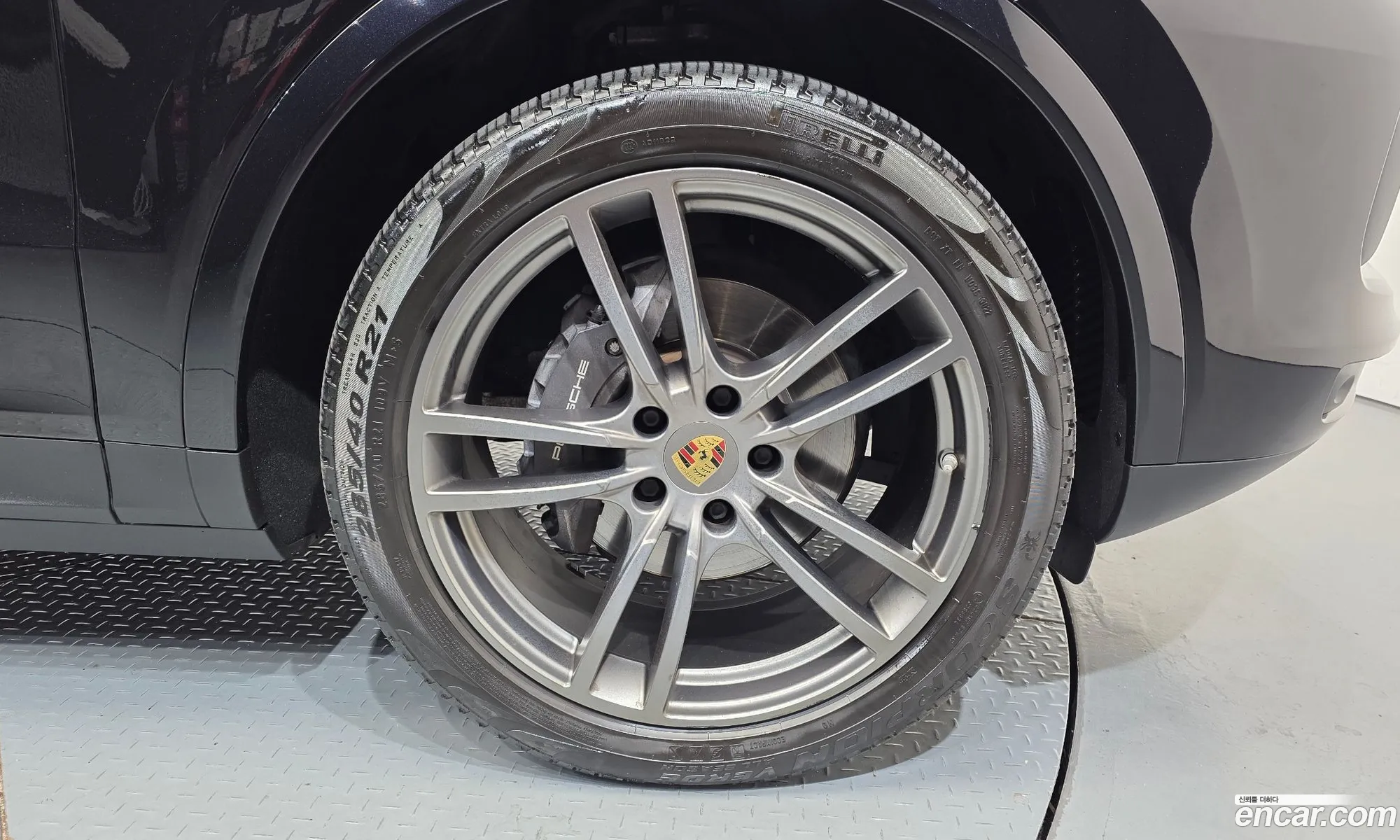 Porsche Cayenne 2019 — 23