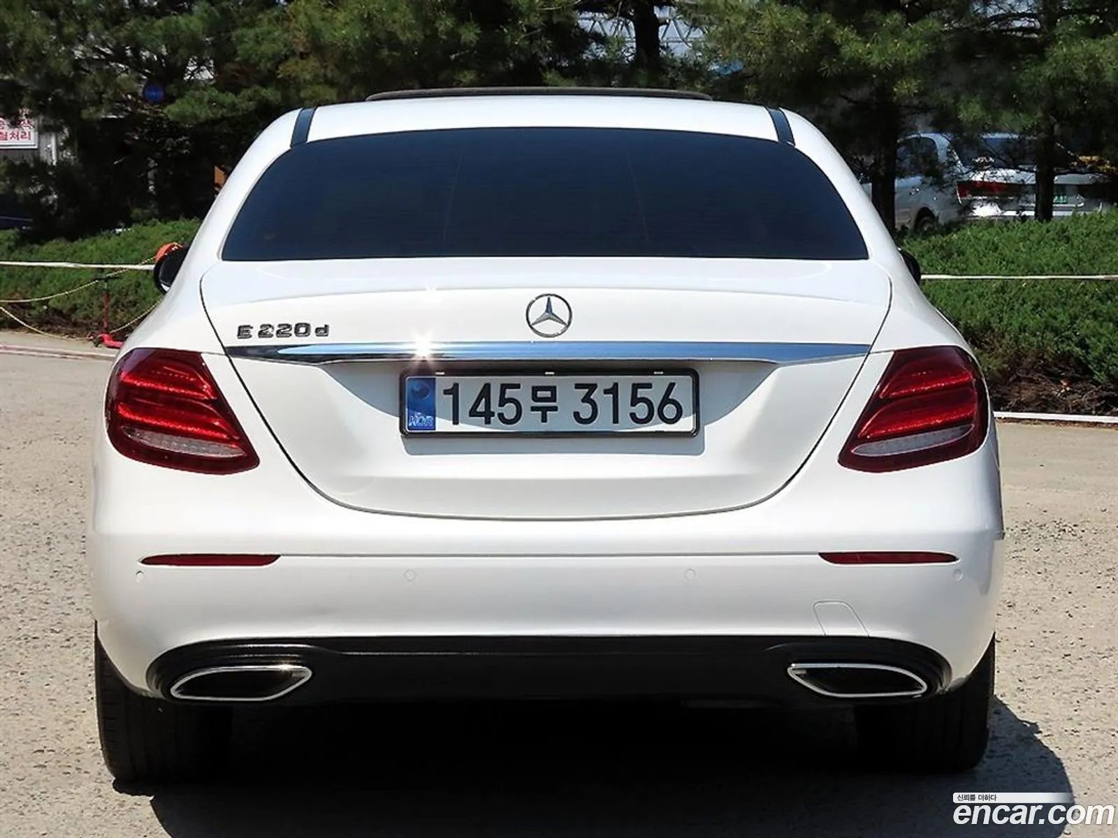 Mercedes-Benz E-Class W213 2017 — 10