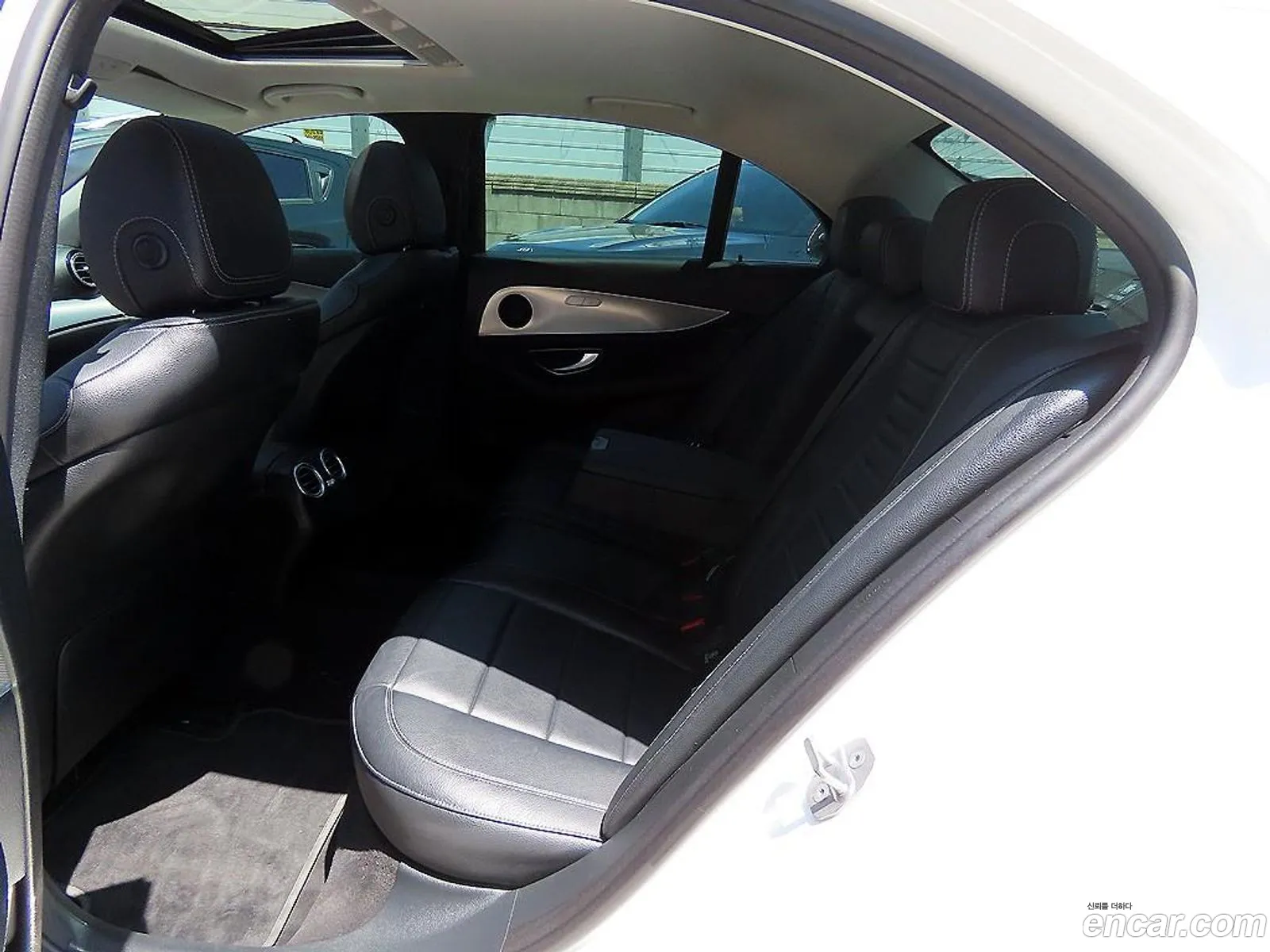 Mercedes-Benz E-Class W213 2017 — 17