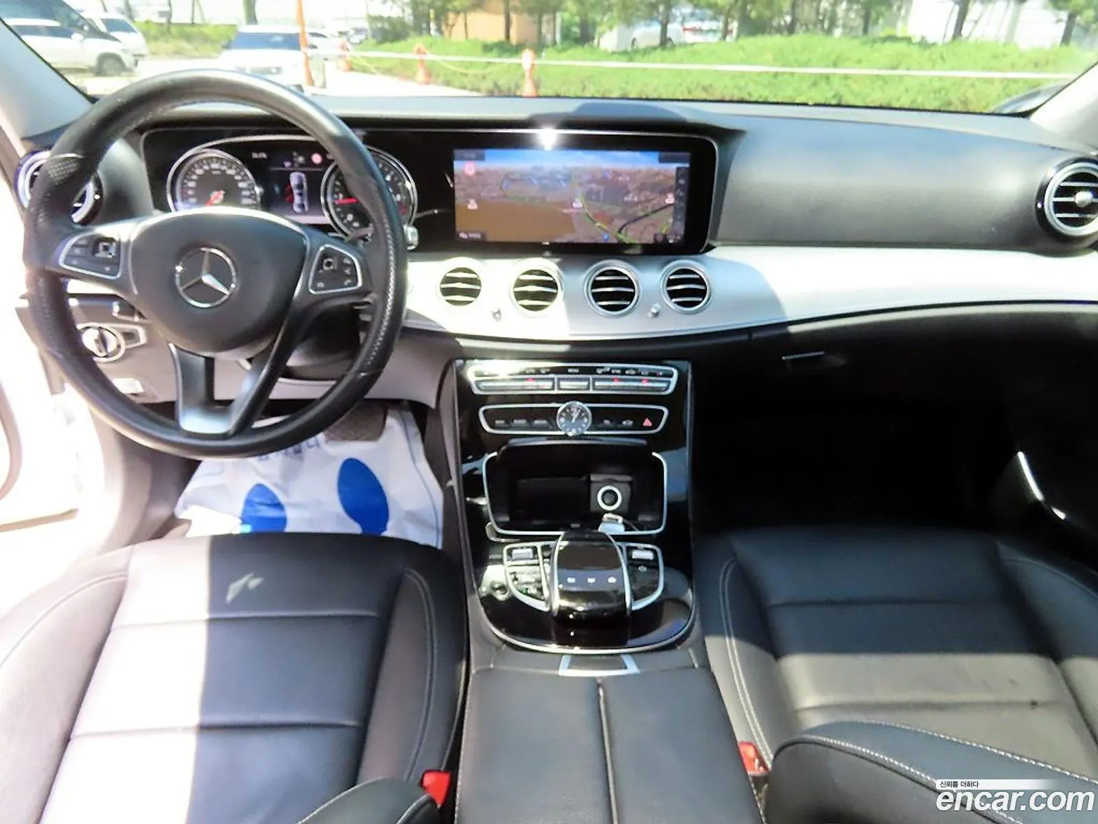 Mercedes-Benz E-Class W213 2017 — 16
