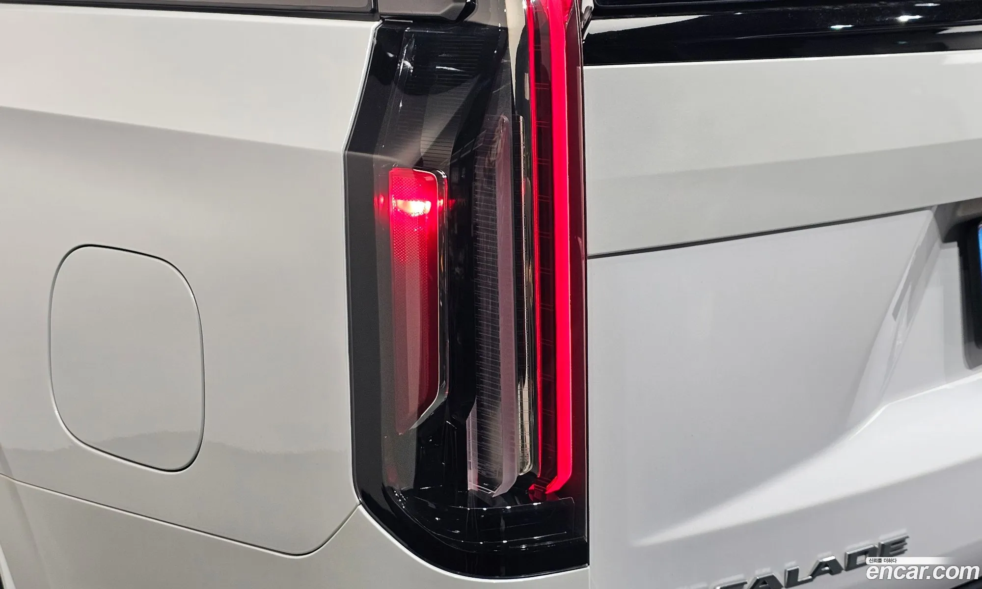 Cadillac Escalade 2023 — 20
