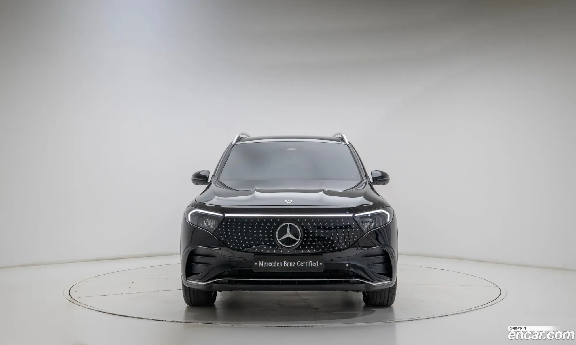 Mercedes-Benz EQB X243 2025 — 13