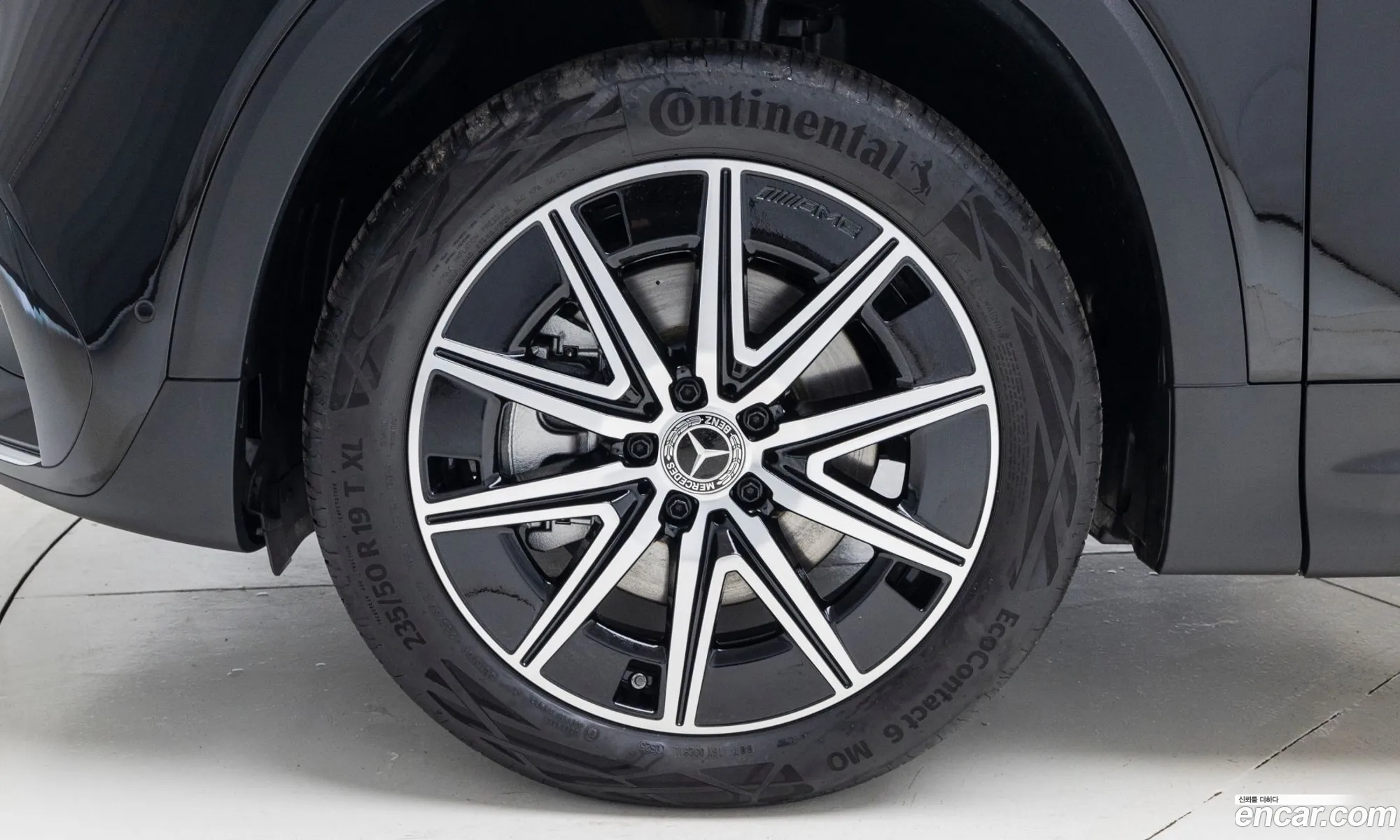 Mercedes-Benz EQB X243 2025 — 17
