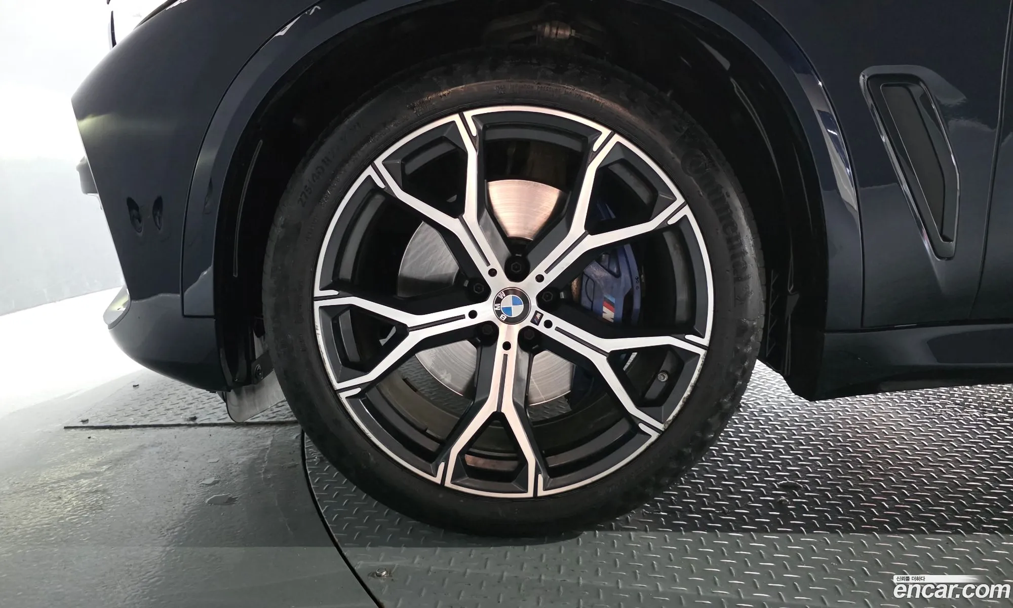 BMW X5 2022 WBACR6108N9L71704 — 16