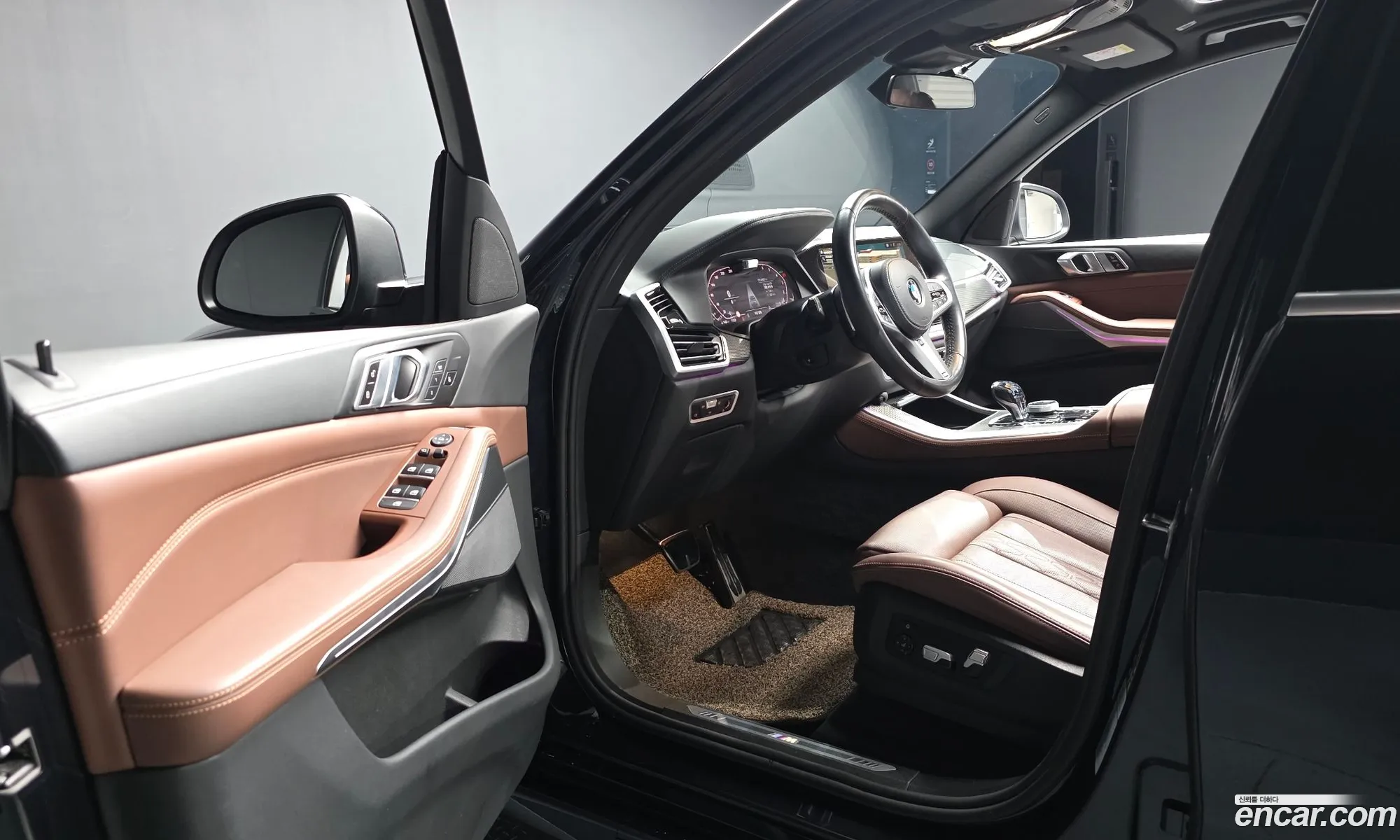 BMW X5 2022 WBACR6108N9L71704 — 14