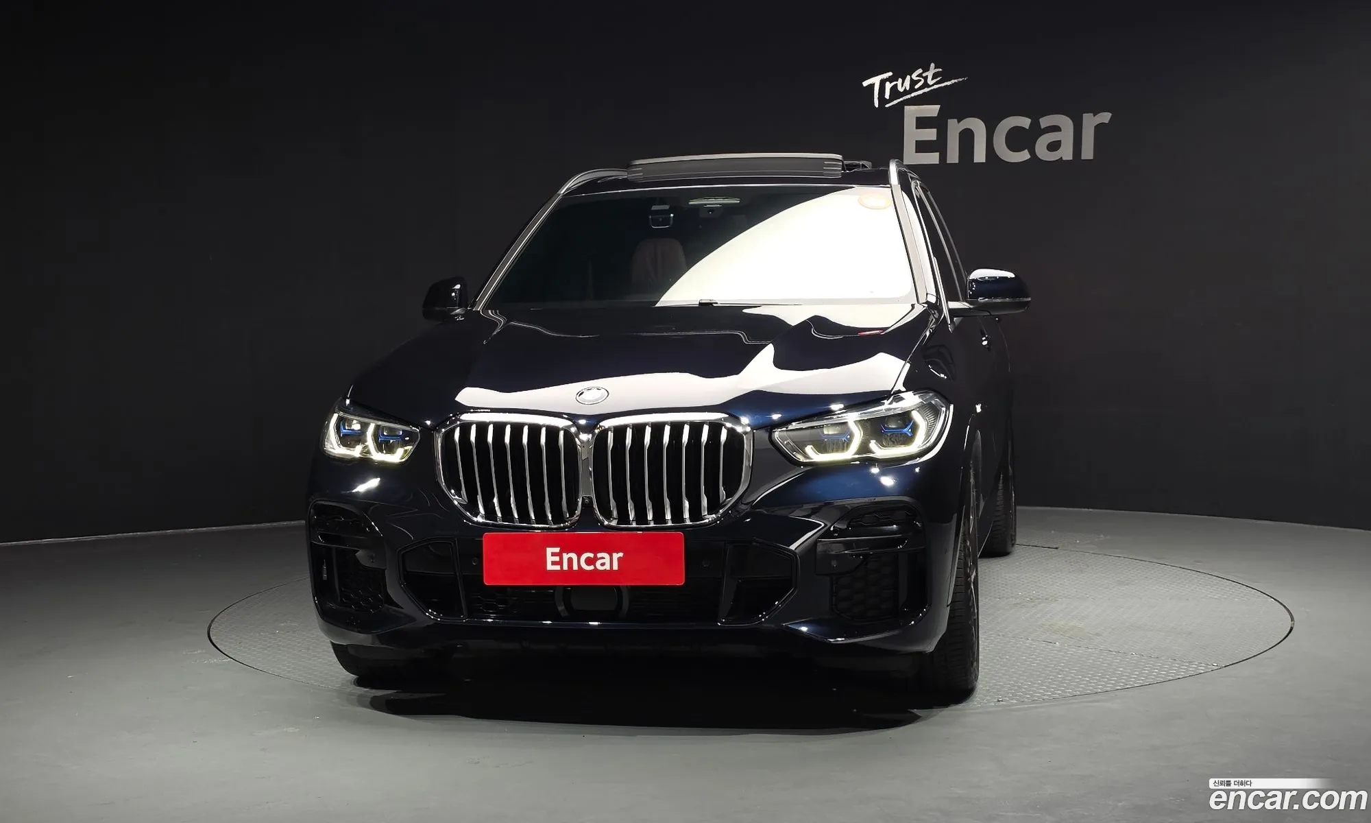 BMW X5 2022 WBACR6108N9L71704 — 11