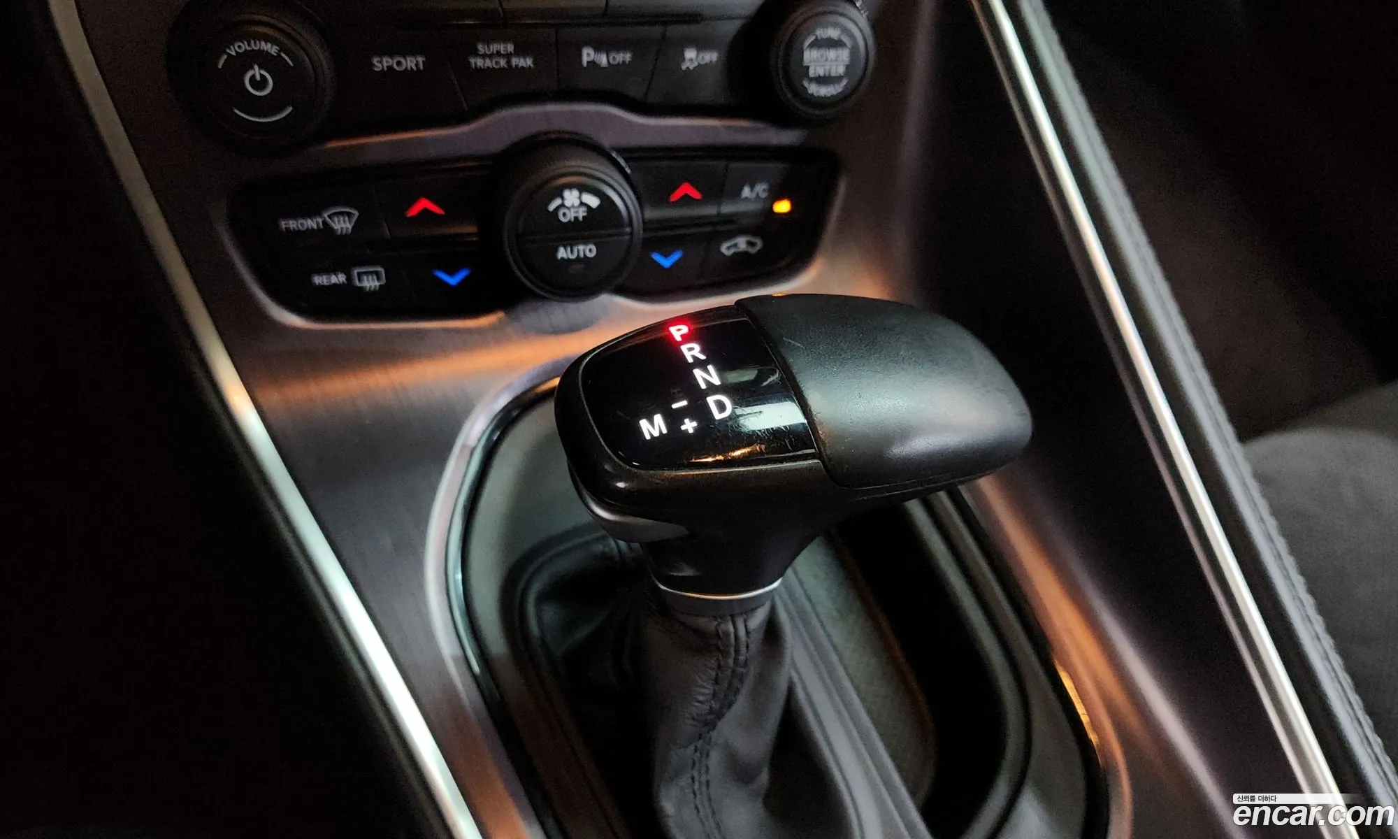 Dodge Challenger 2018 2C3CDZGG3JH316129 — 6