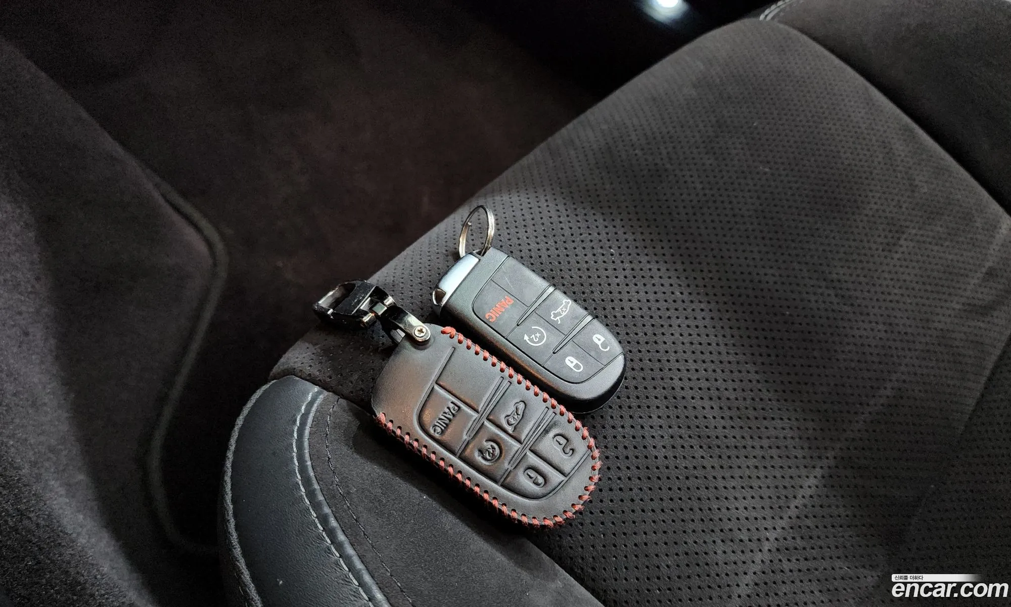 Dodge Challenger 2018 2C3CDZGG3JH316129 — 26