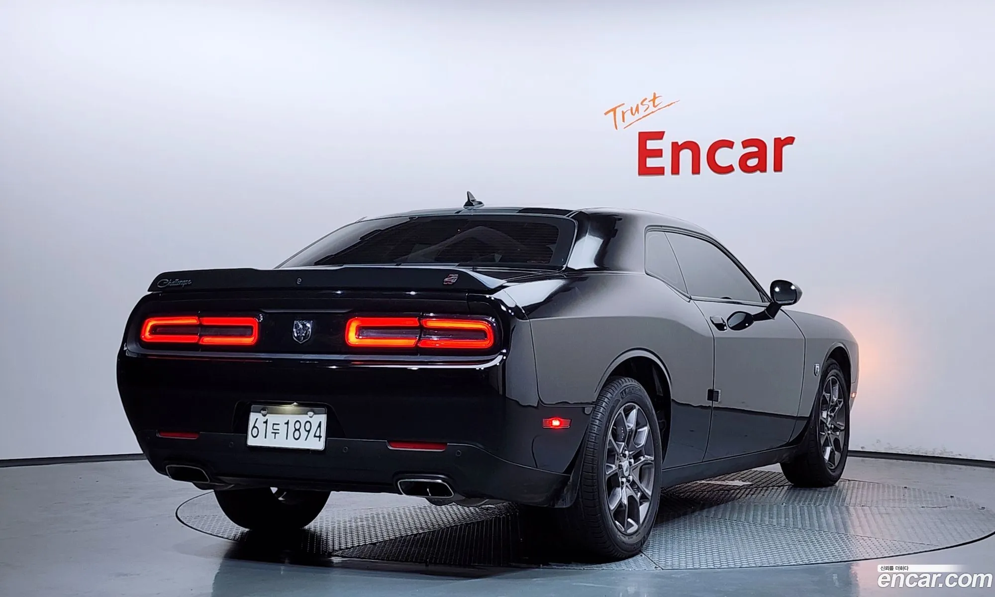 Dodge Challenger 2018 2C3CDZGG3JH316129 — 4
