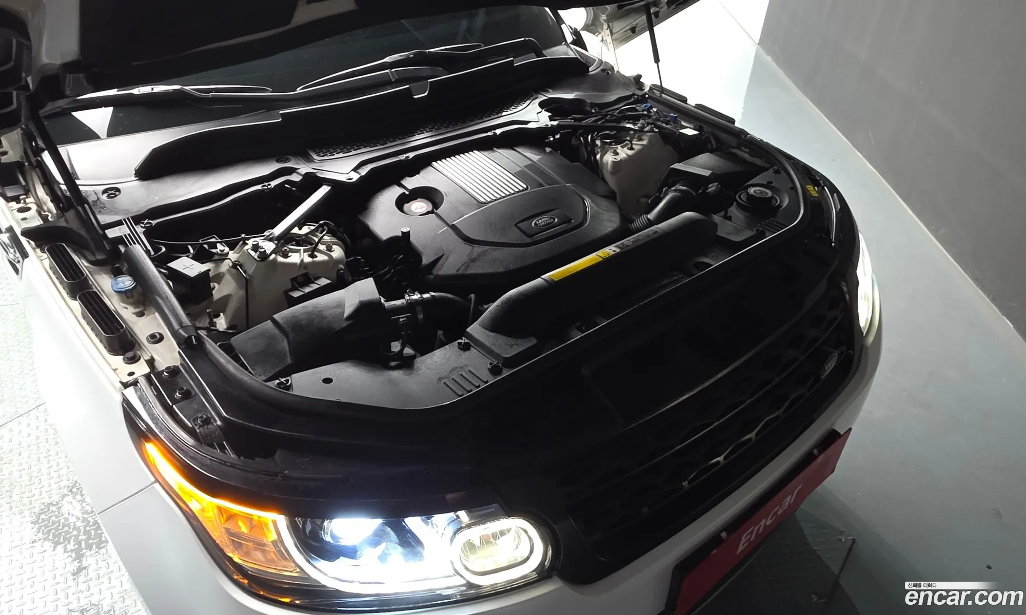 Land Rover Range Rover Sport 2015 — 13