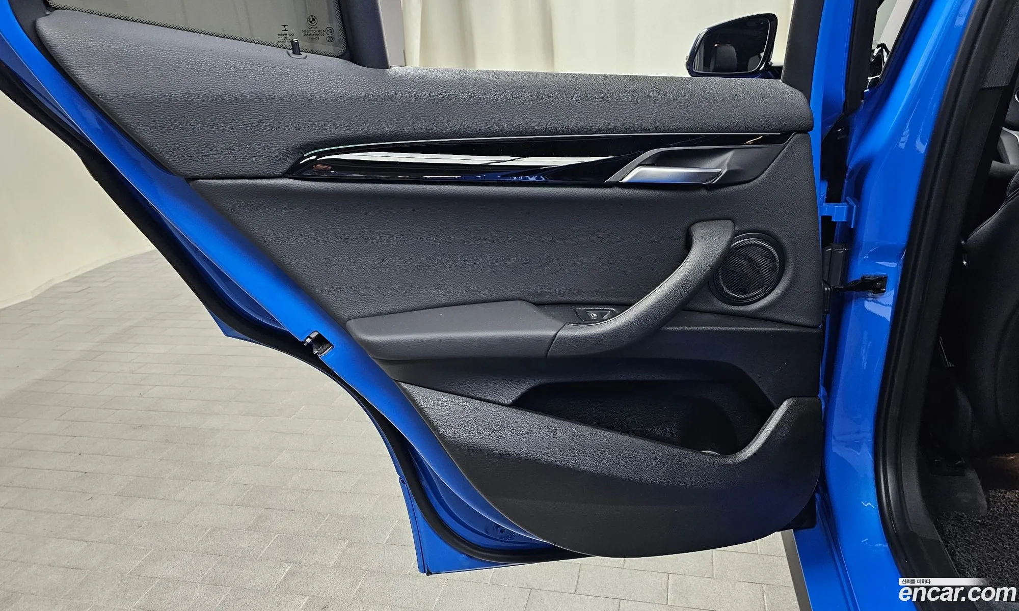 BMW X2 2019 WBAYJ5107KEF55951 — 34