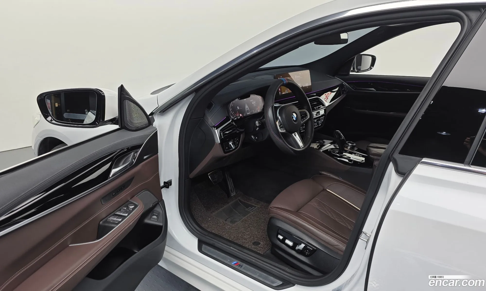 BMW 6 Series GT 2023 — 7