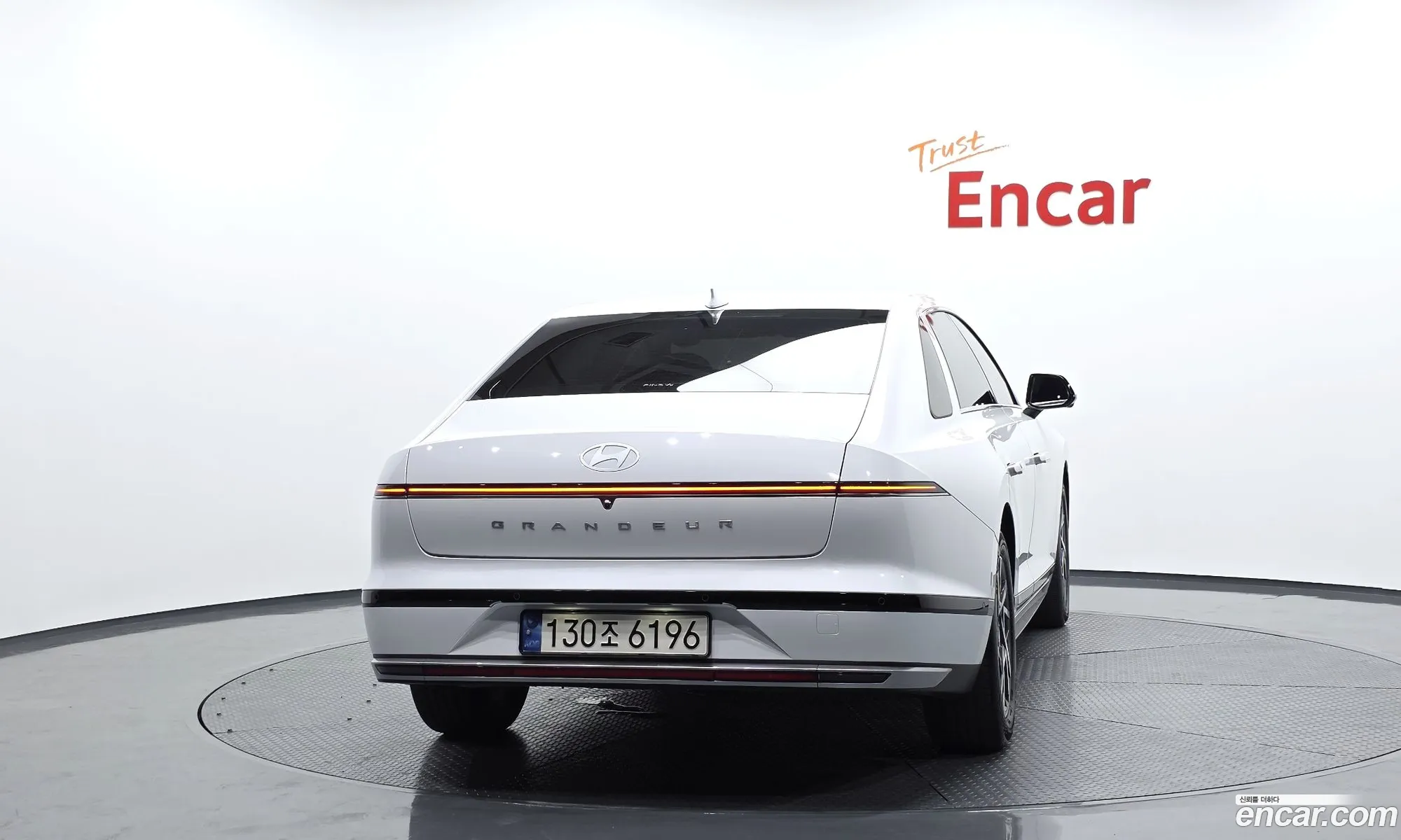 Hyundai Grandeur Hybrid 2024 — 4