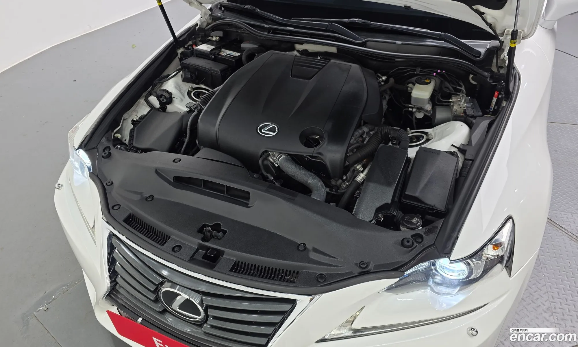 Lexus IS250 2014 — 3