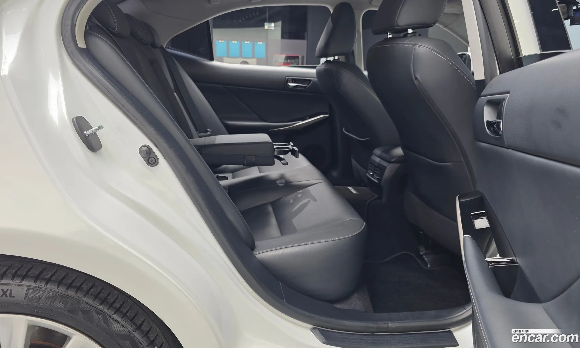 Lexus IS250 2014 — 13