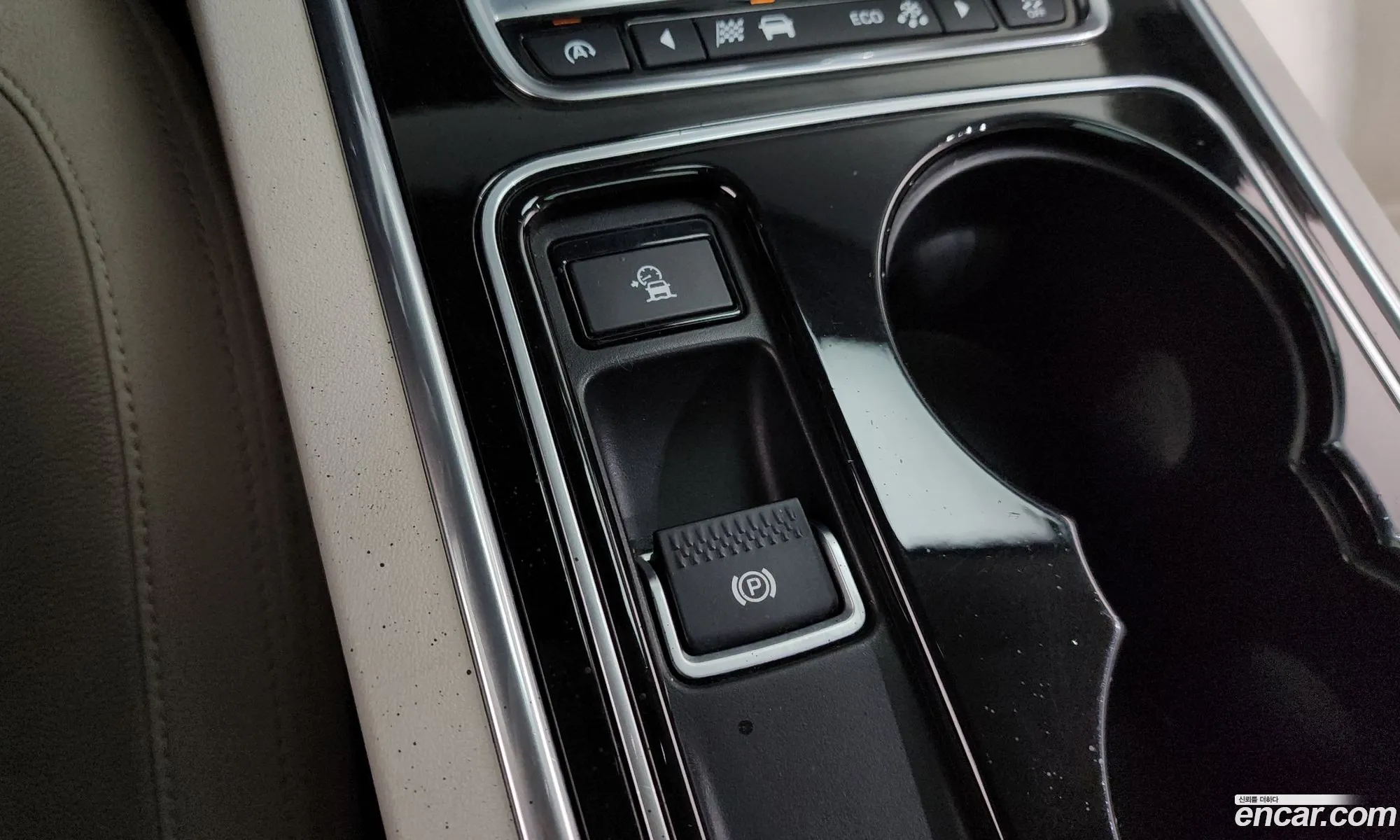 Jaguar XE 2015 — 4