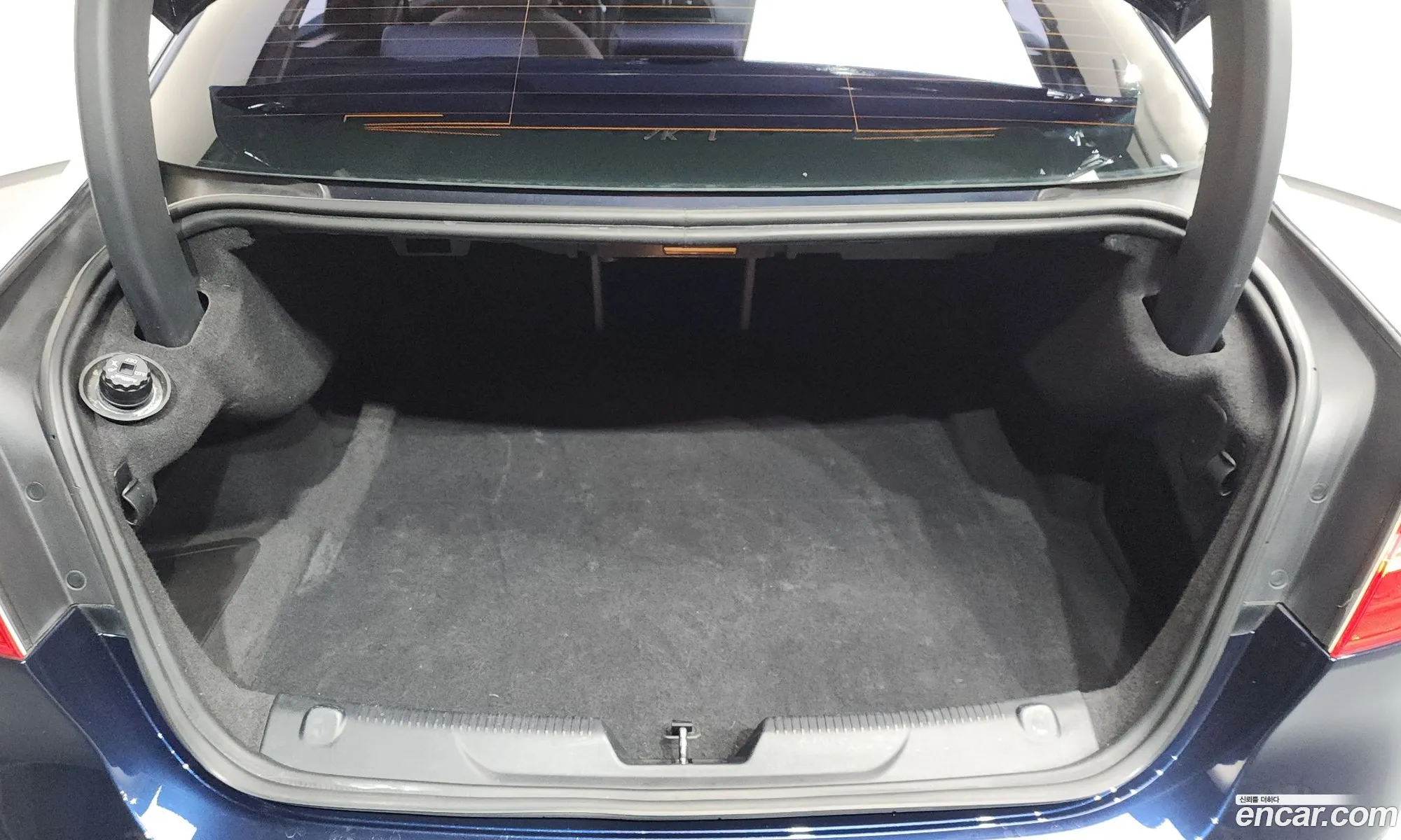 Jaguar XE 2015 — 8