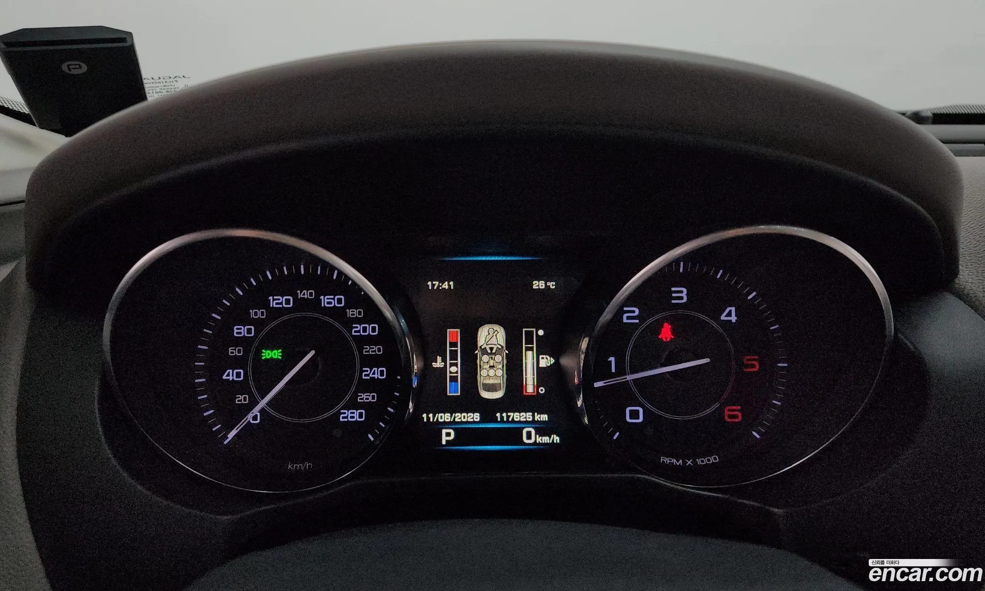 Jaguar XE 2015 — 13