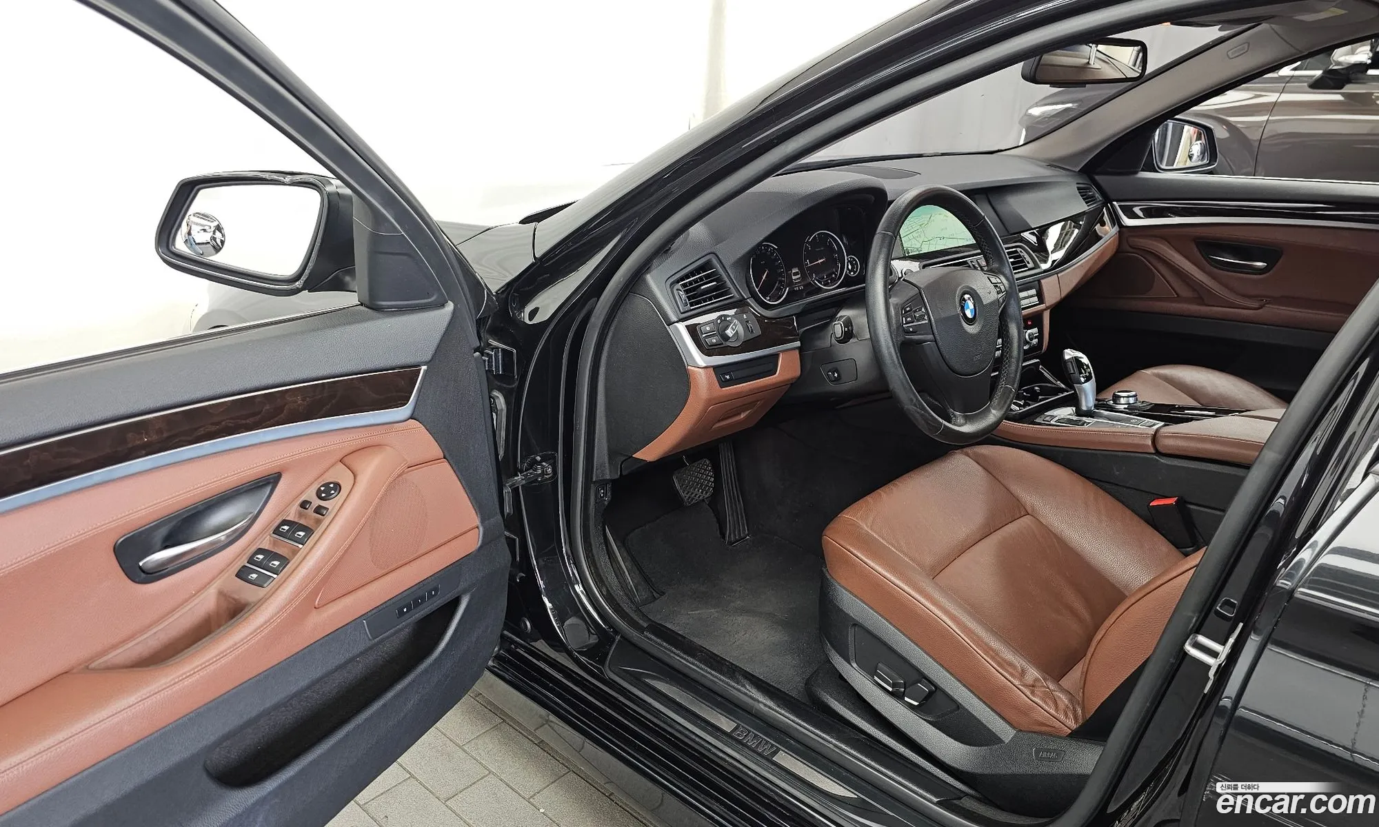 BMW 5 Series 2013 — 16