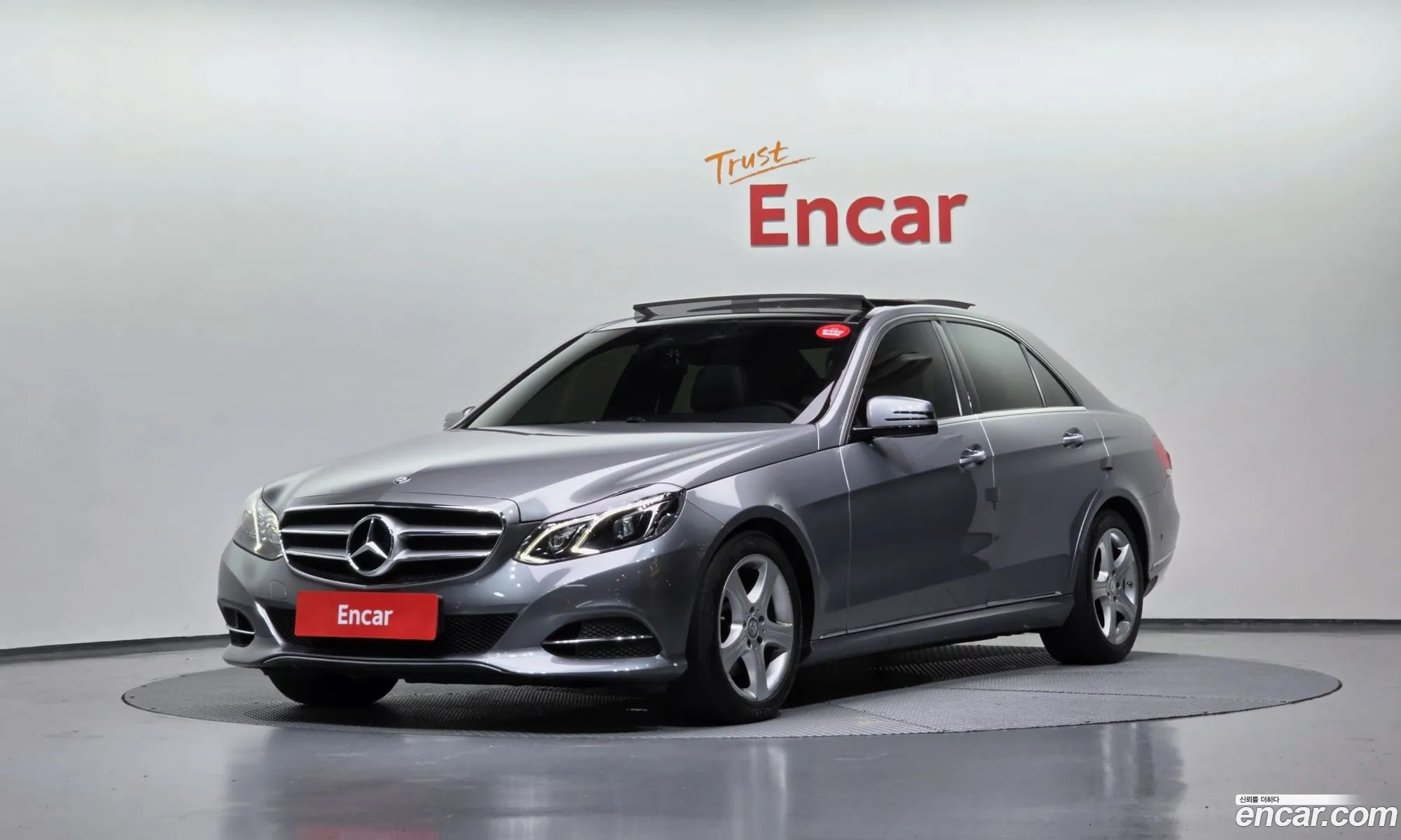 Mercedes-Benz E-Class W212 2014 WDDHF8CB3EB002226 — 9