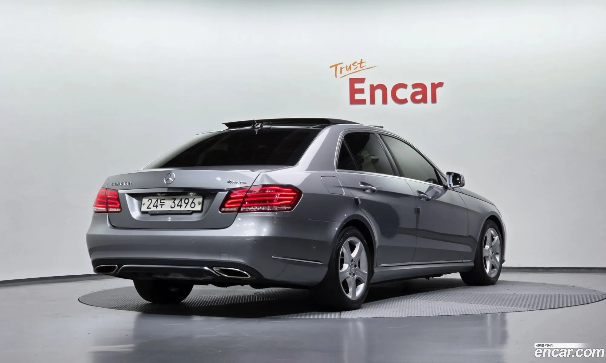 Mercedes-Benz E-Class W212 2014 WDDHF8CB3EB002226 — 3