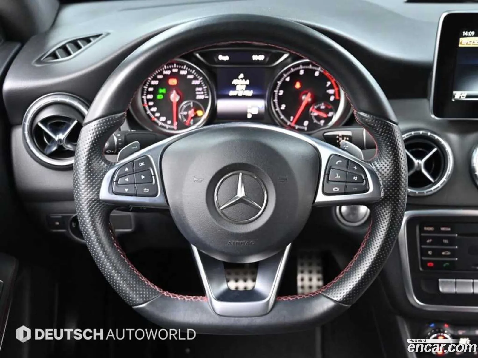 Mercedes-Benz CLA-Class C117 2018 — 13