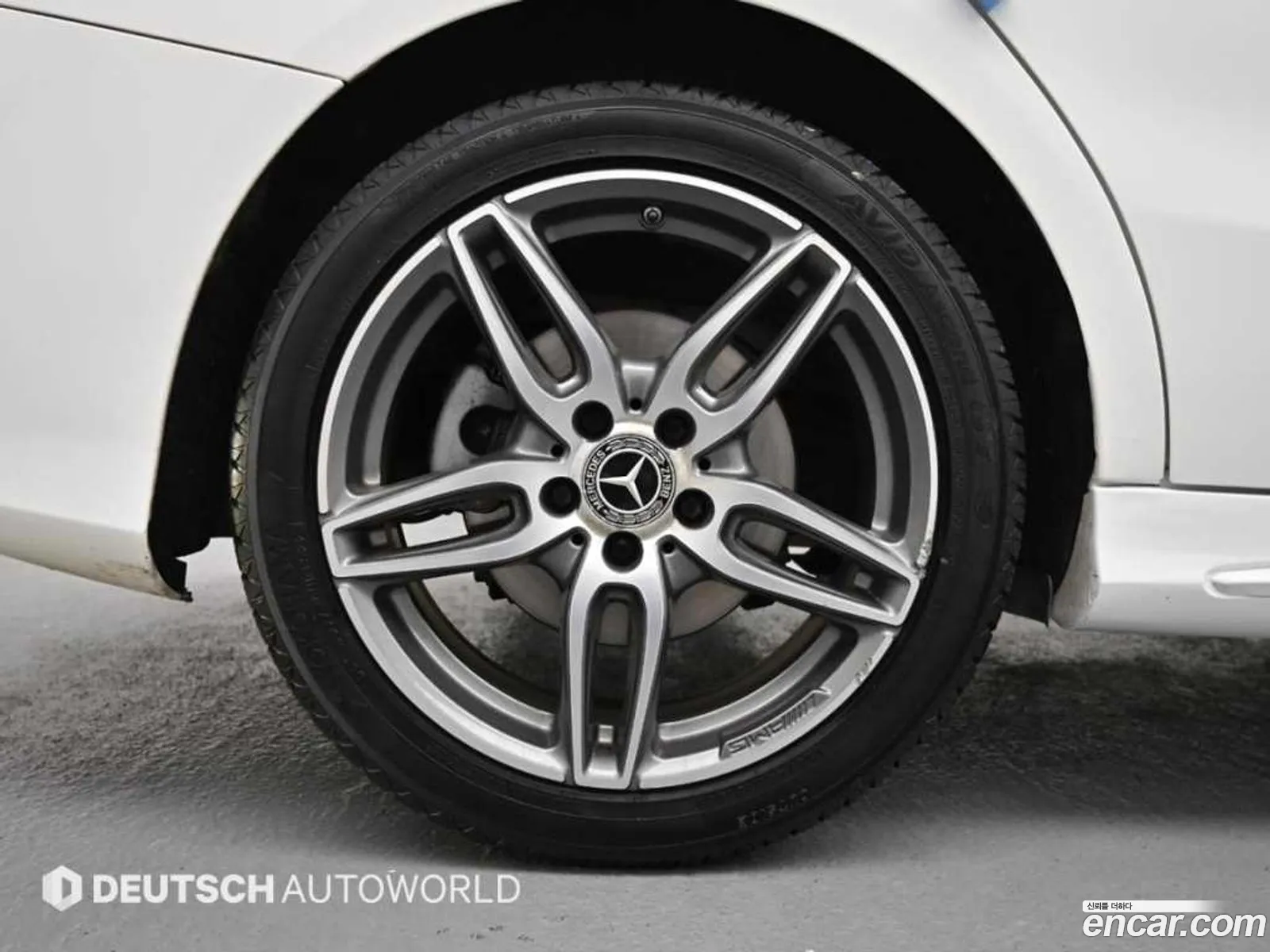 Mercedes-Benz CLA-Class C117 2018 — 12