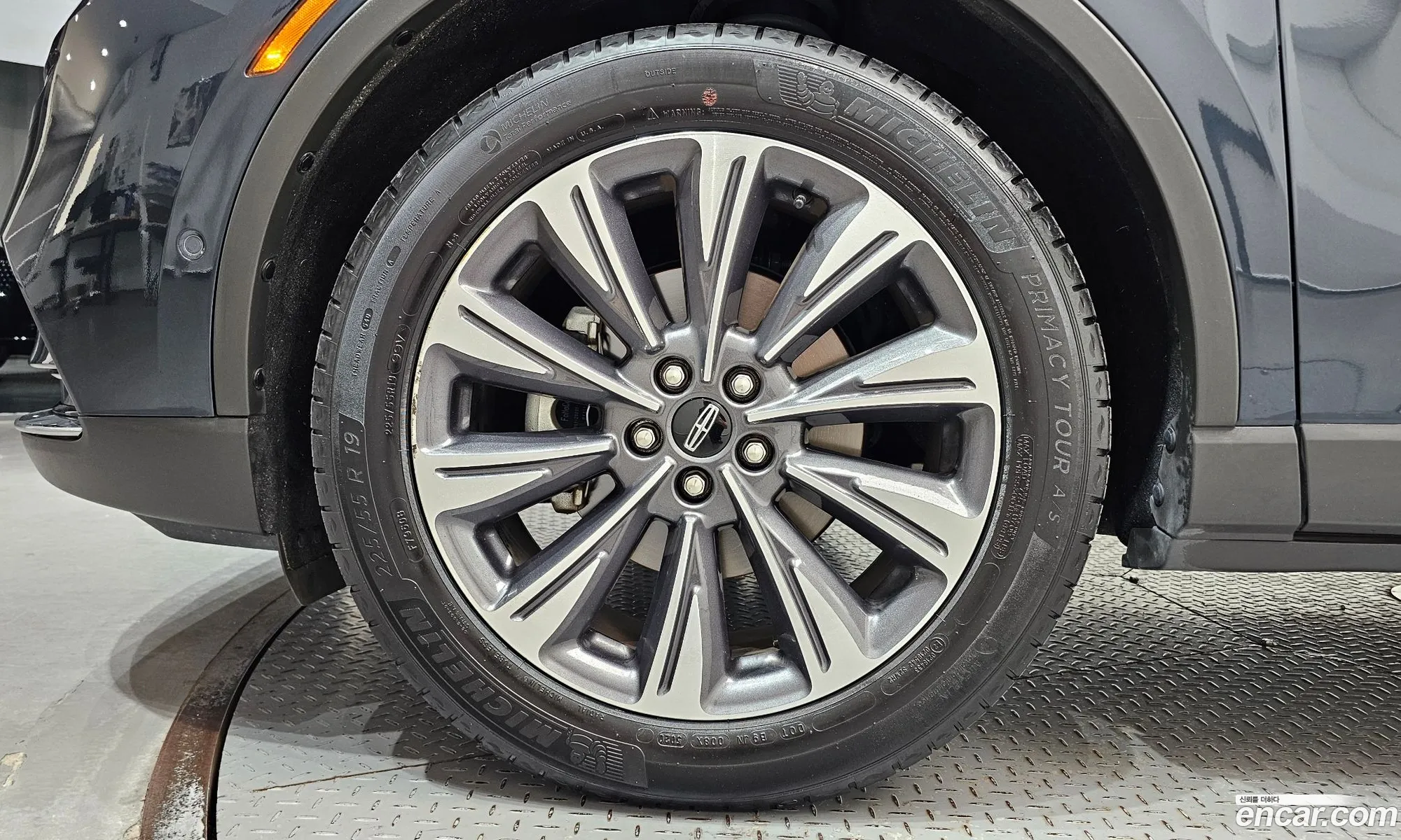 Lincoln Corsair 2021 — 23