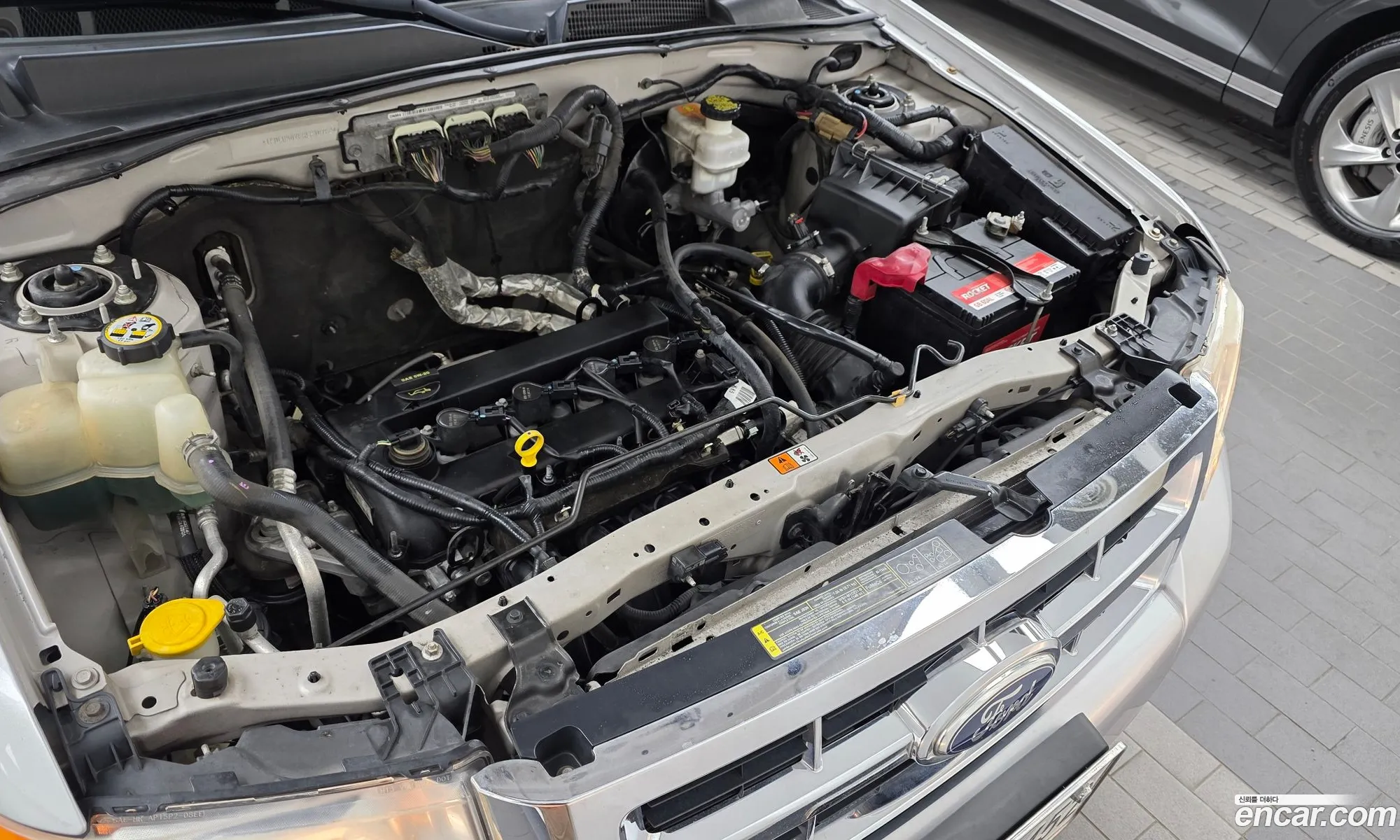Ford Escape 2011 — 2