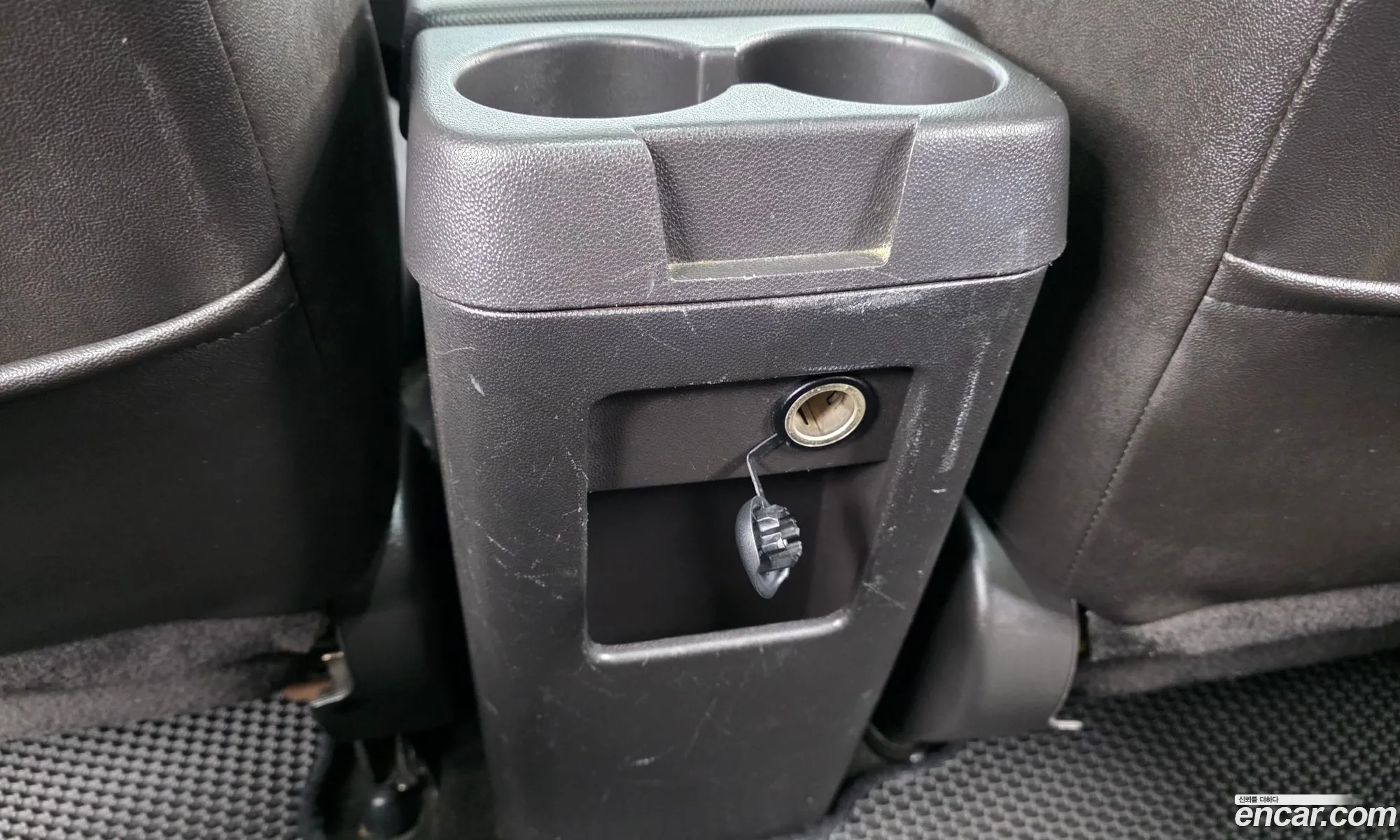 Ford Escape 2011 — 6