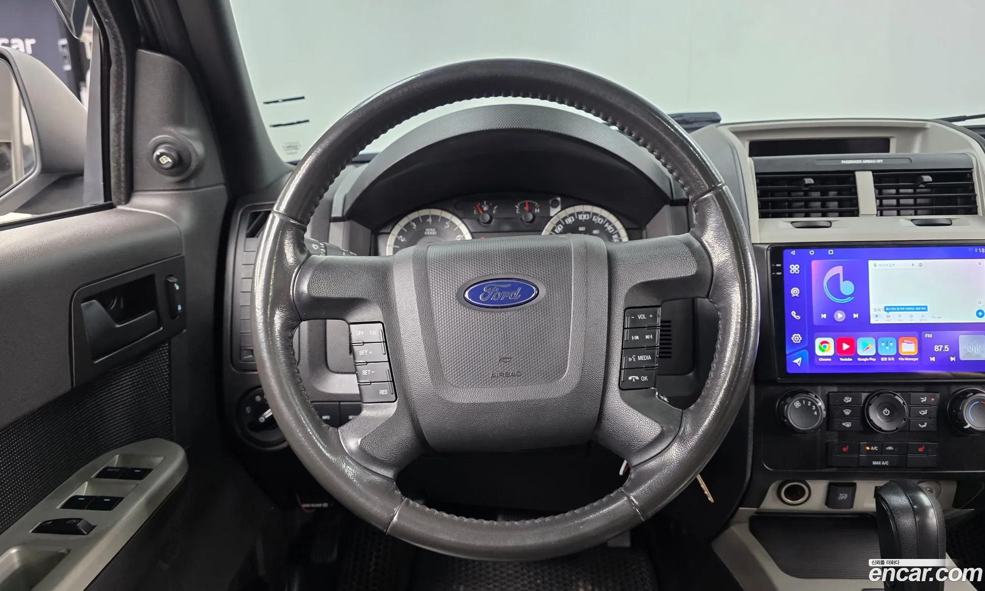 Ford Escape 2011 — 19