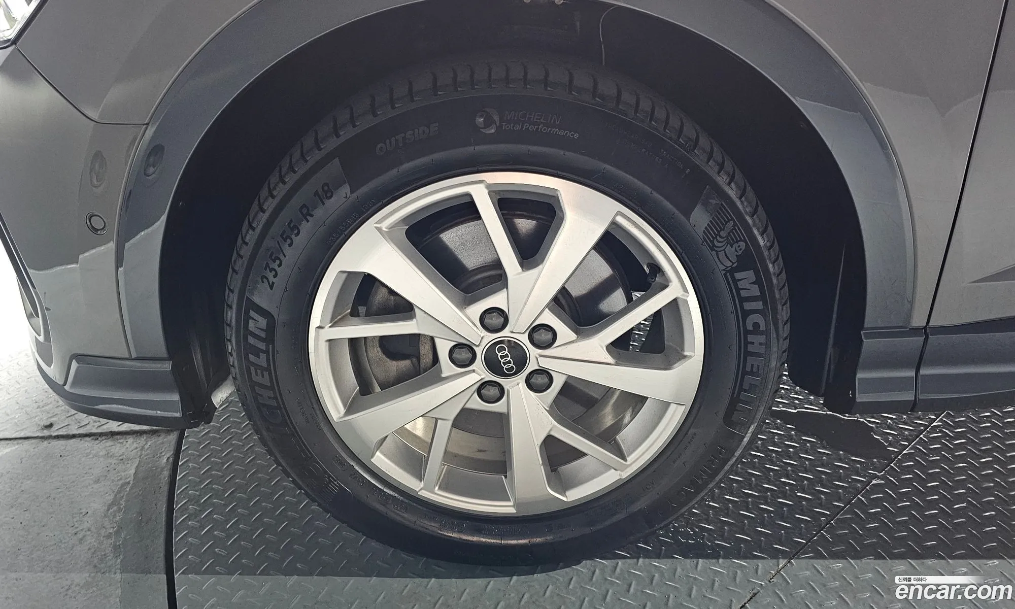 Audi Q3 2023 WAUZZZF30R1005898 — 19