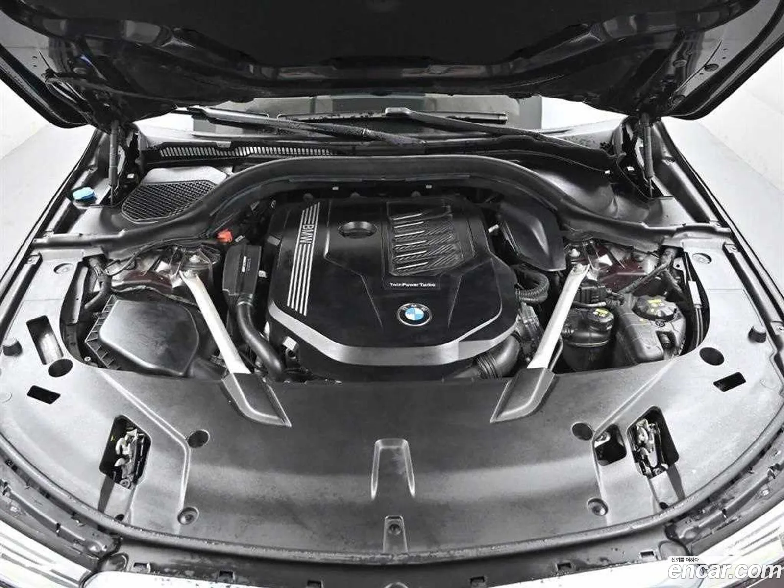 BMW 6 Series GT 2020 — 13