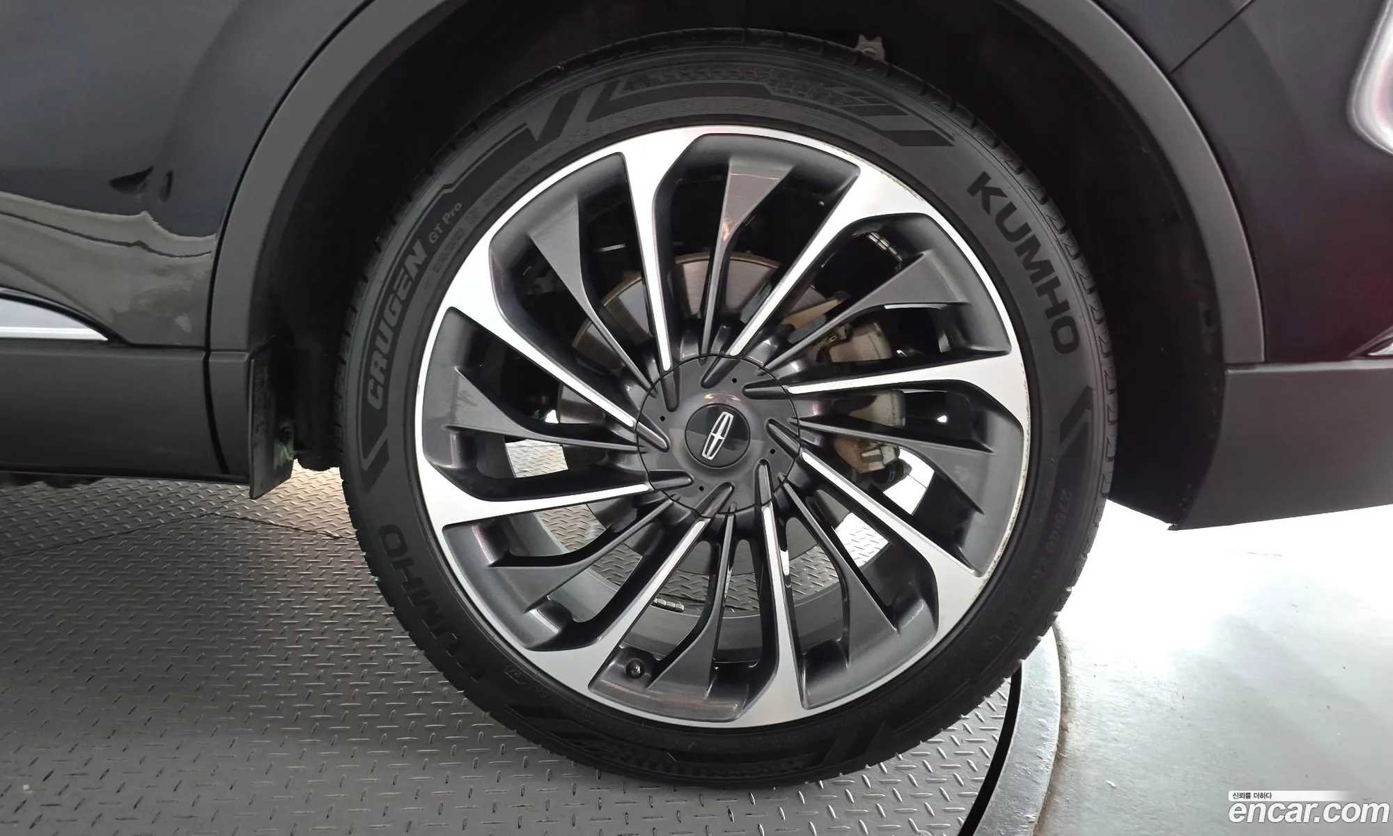 Lincoln Aviator 2022 5LM5J7XC1NGL16557 — 4