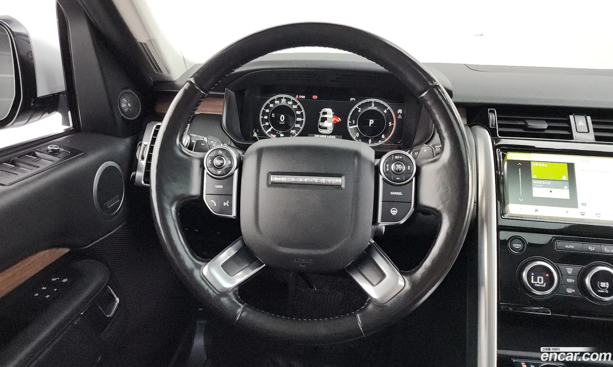 Land Rover Discovery 5 2018 SALRA2BK111111111 — 38