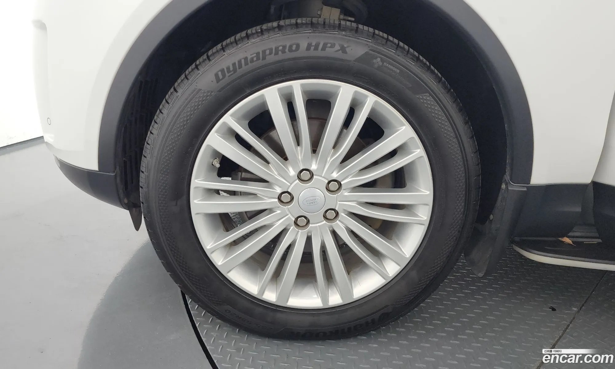 Land Rover Discovery 5 2018 SALRA2BK111111111 — 8