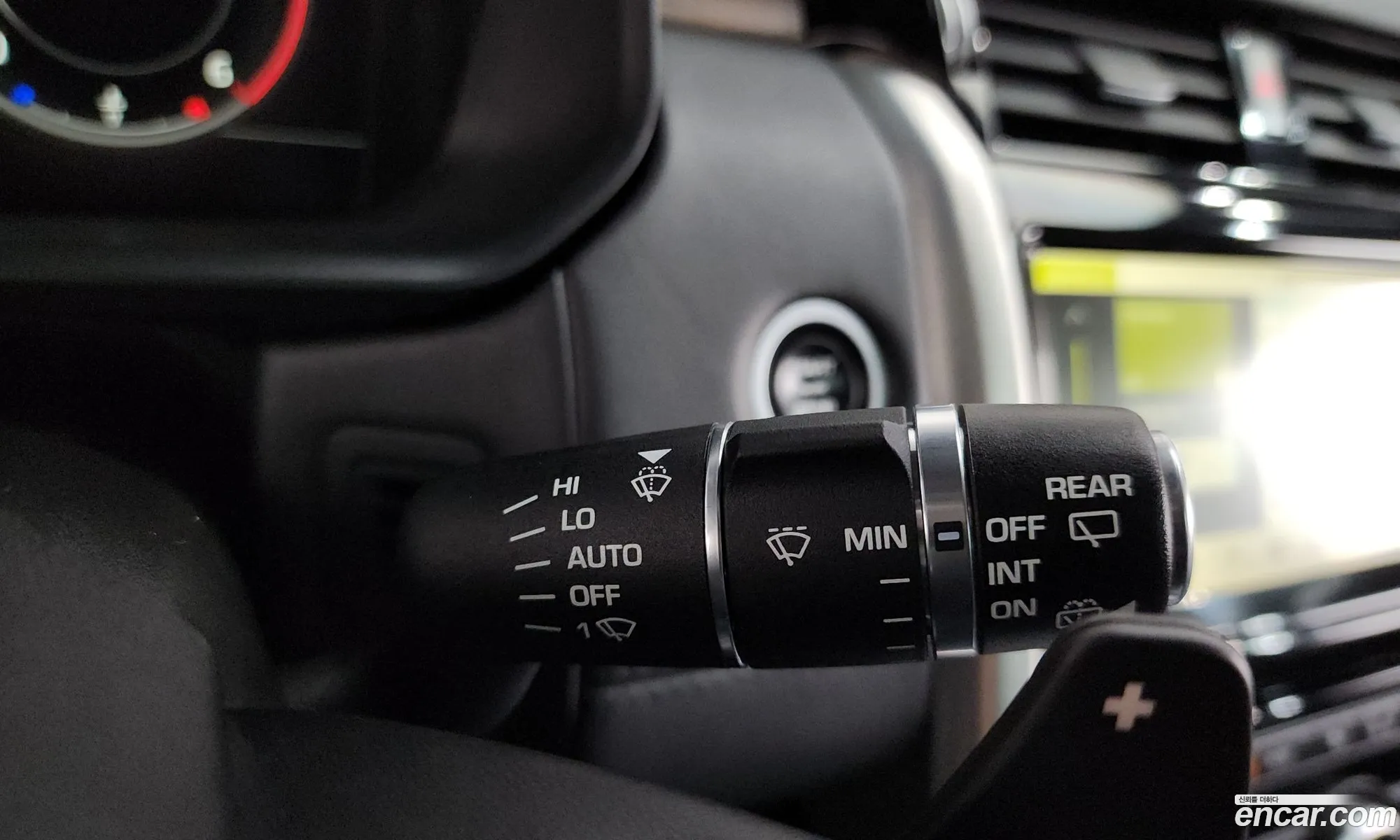 Land Rover Discovery 5 2018 SALRA2BK111111111 — 30