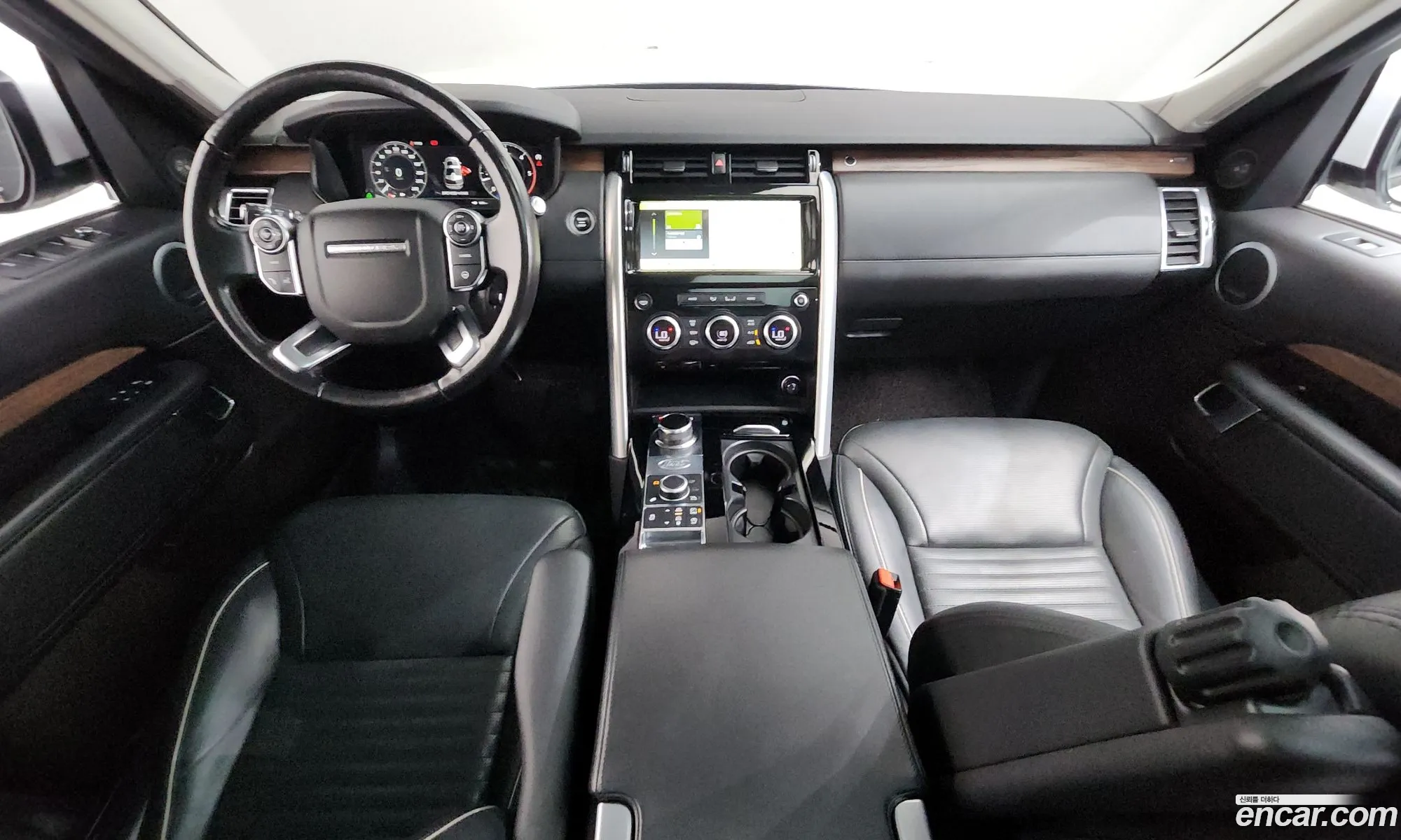 Land Rover Discovery 5 2018 SALRA2BK111111111 — 27