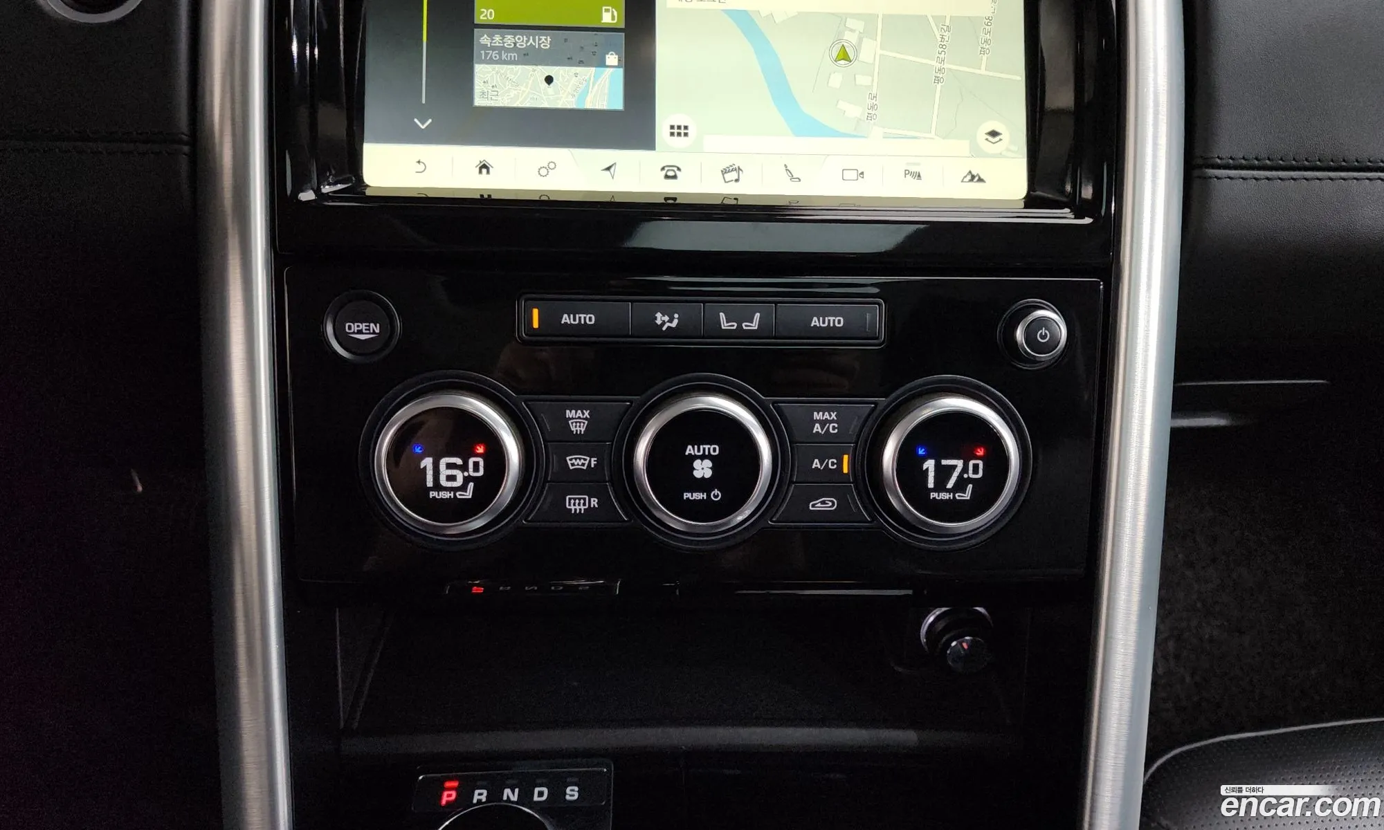 Land Rover Discovery 5 2018 SALRA2BK111111111 — 33