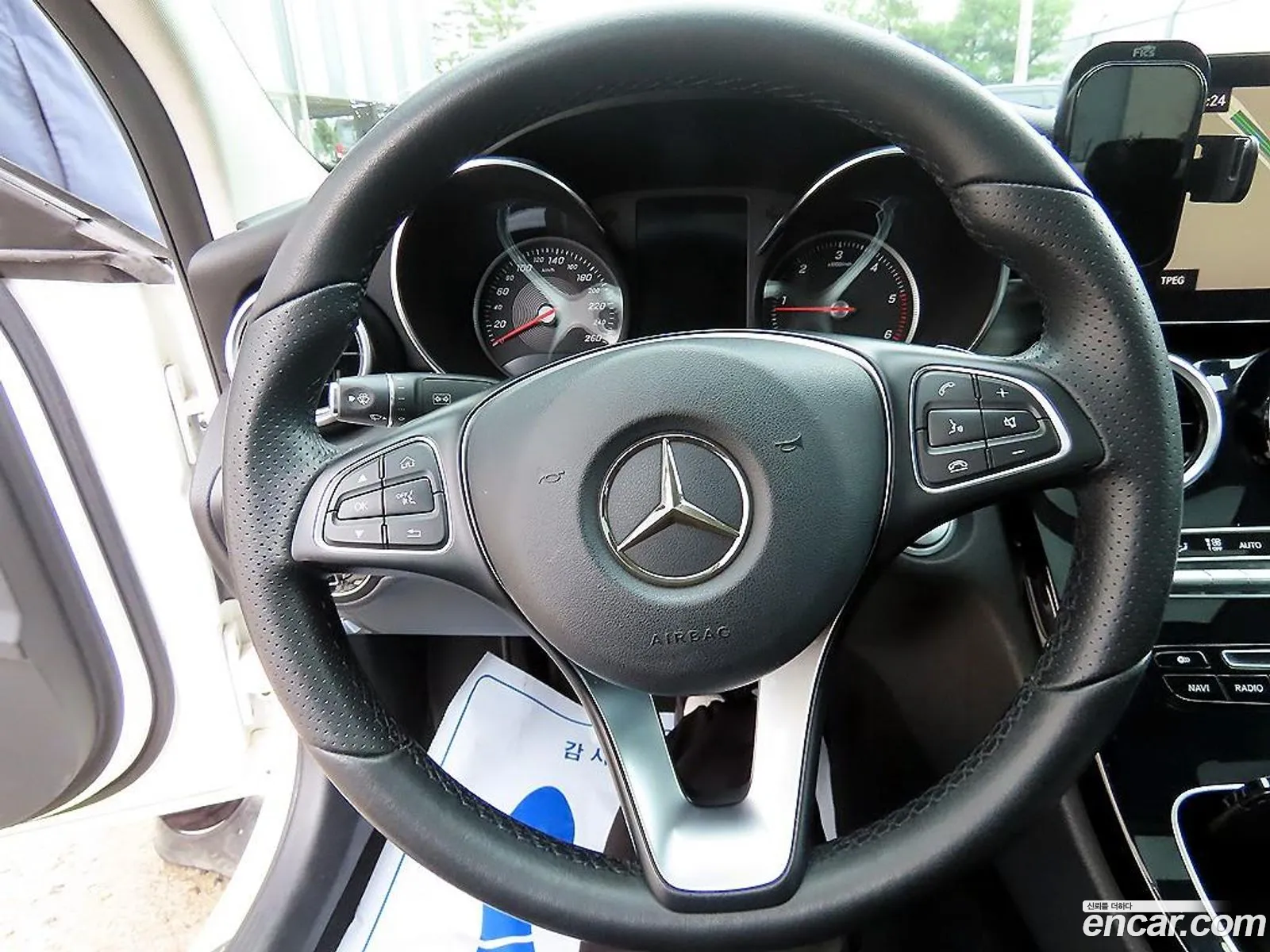 Mercedes-Benz C-Class W205 2017 — 14