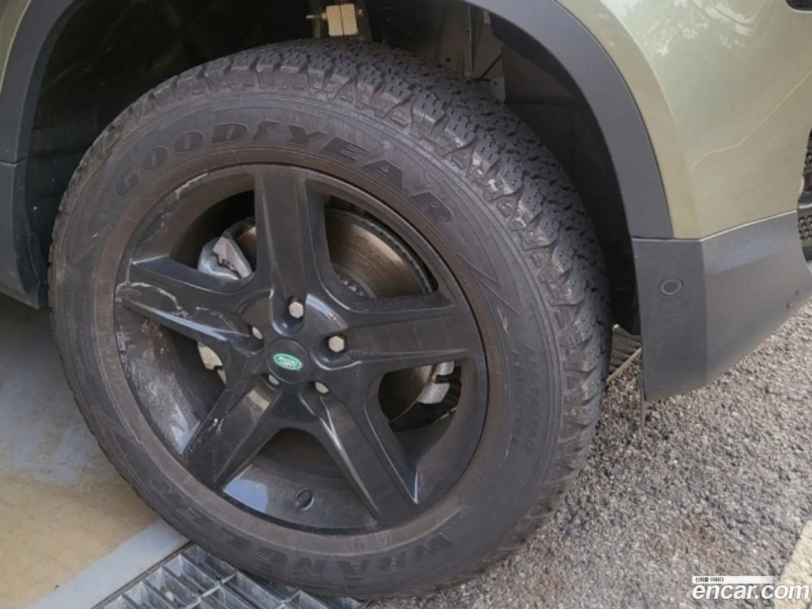 Land Rover Defender 2023 — 7