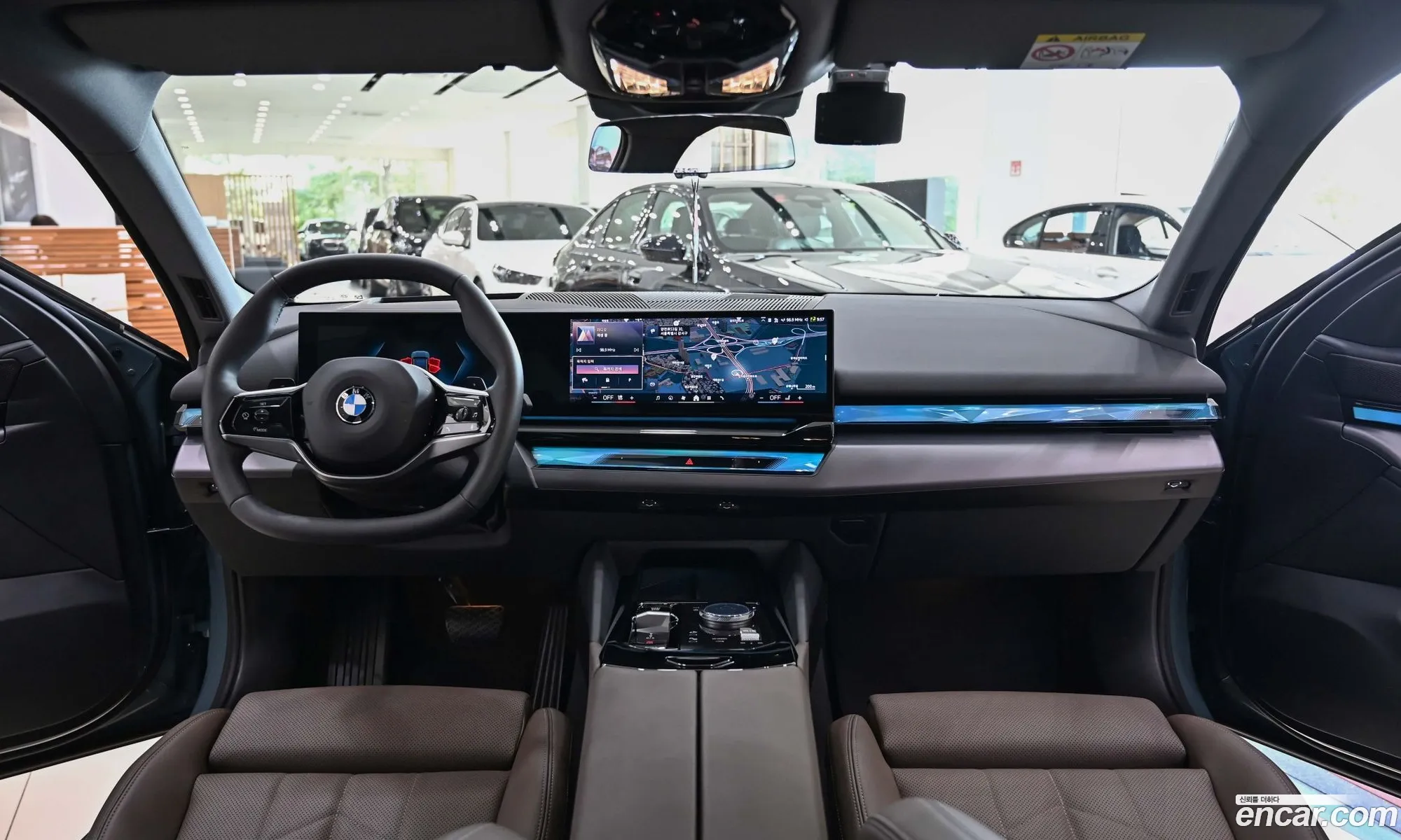BMW 5 Series 2025 — 16