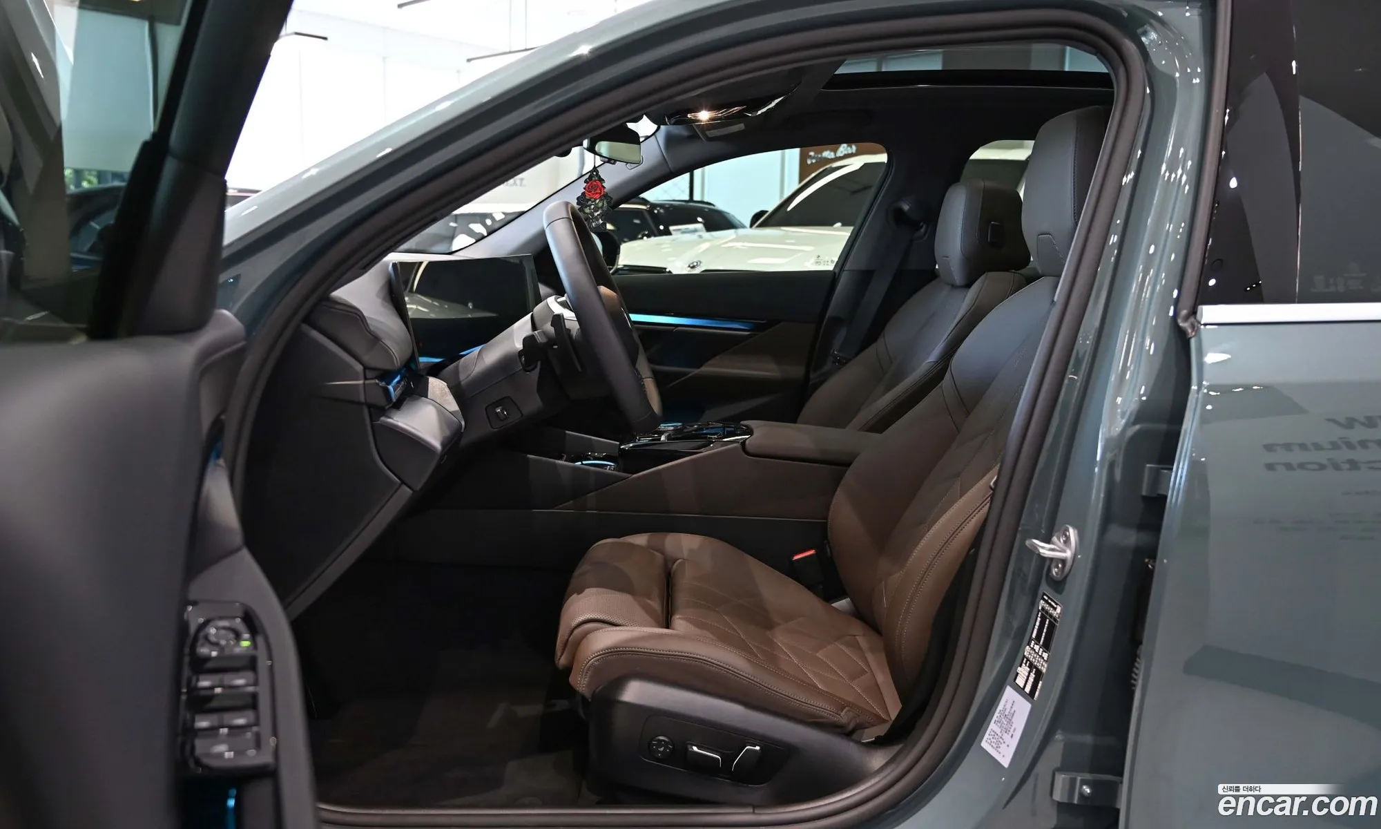 BMW 5 Series 2025 — 12