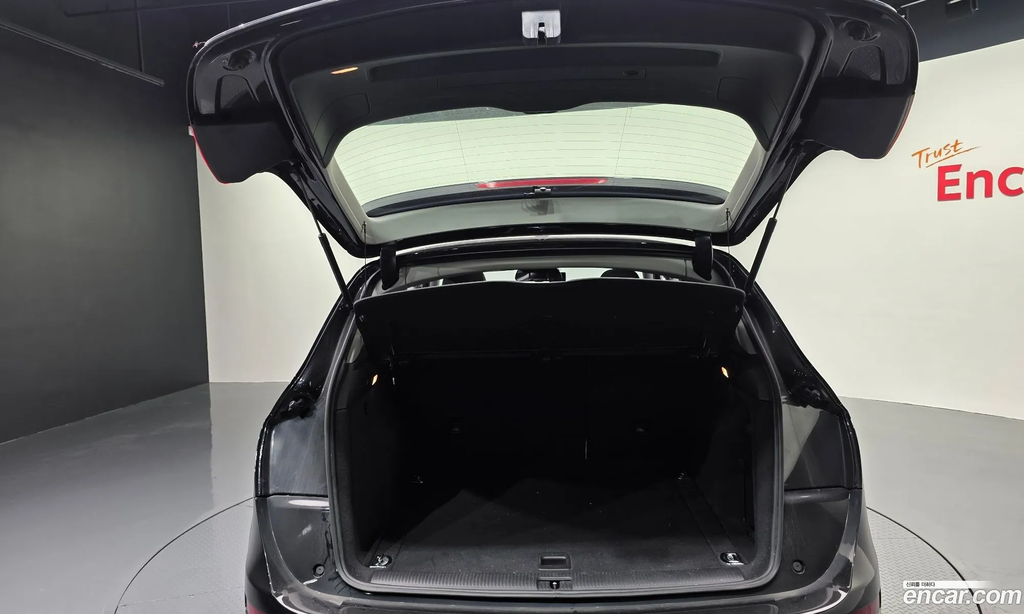 Audi Q5 2016 WAUZZZ8R4GA075287 — 16
