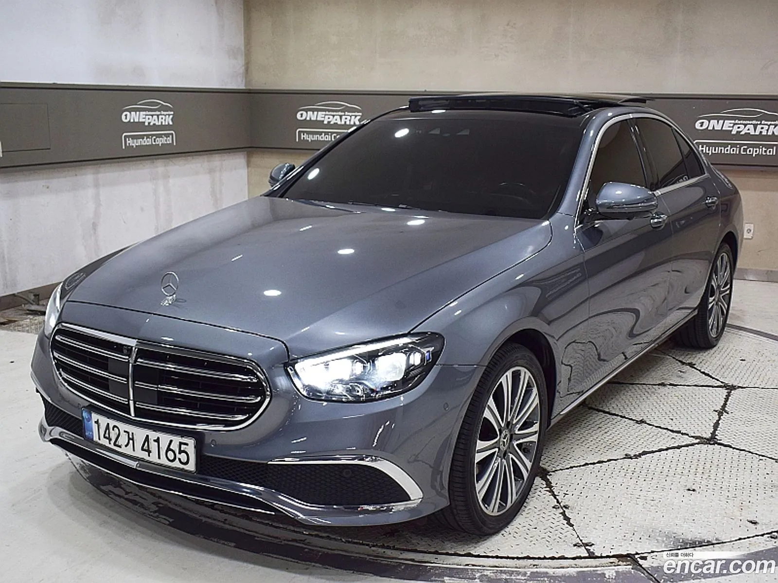 Mercedes-Benz E-Class W213 2021 — 19
